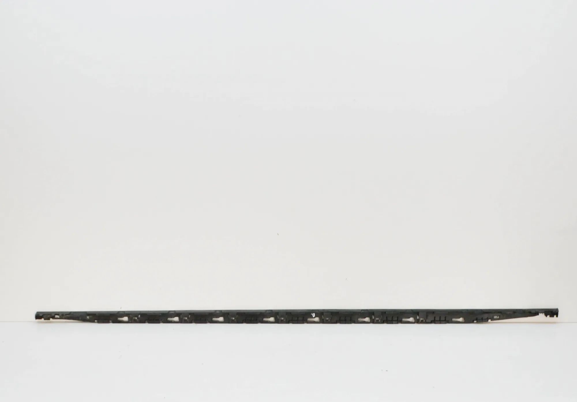 Volkswagen Golf 8 Side skirt bracket Side skirt bracket — VW GOLF (VIII CD1) (2020-....