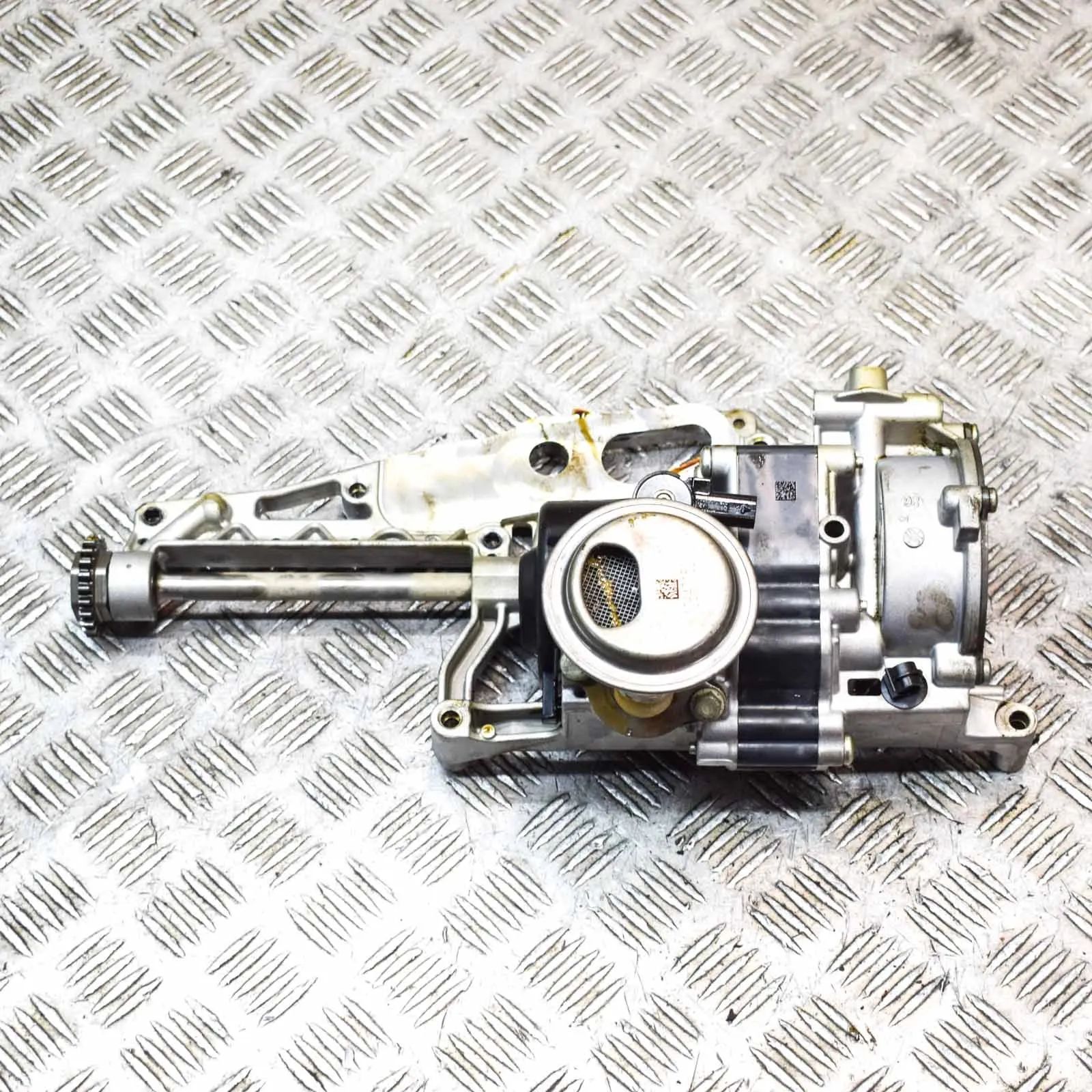 Chevrolet Camaro Oil Pump Oil pump — CHEVROLET CAMARO (2015-...) — 126961...