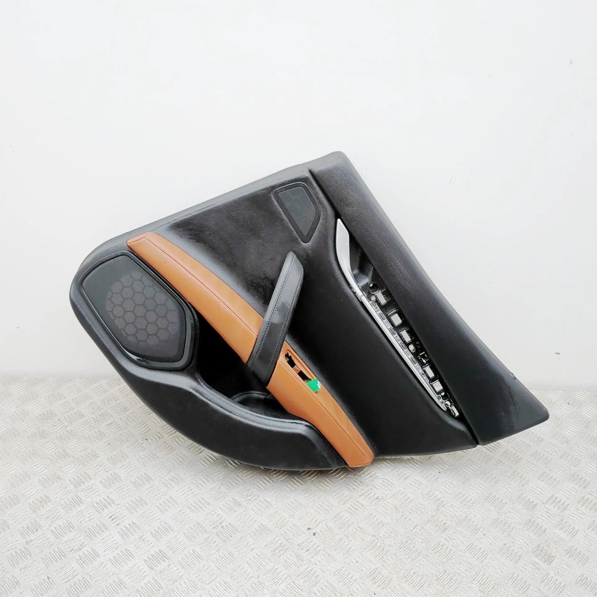 Maserati Ghibli Rear Right Door Panel Rear Right Door Panel — MASERATI GHIBLI (M157) ...