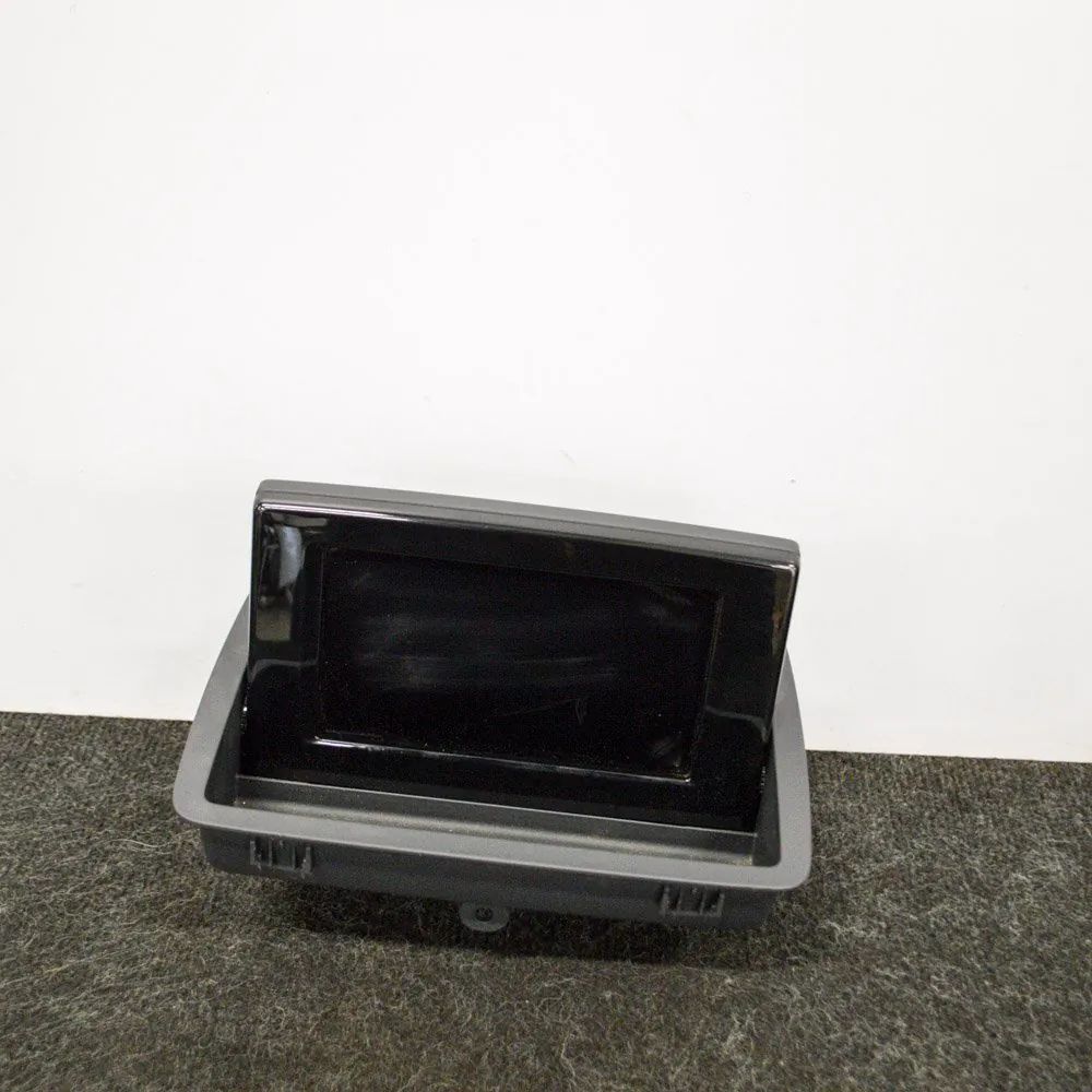Audi Q3 (8U) Navigation display Navigation display — AUDI Q3 (8U) (2011-2018) —...