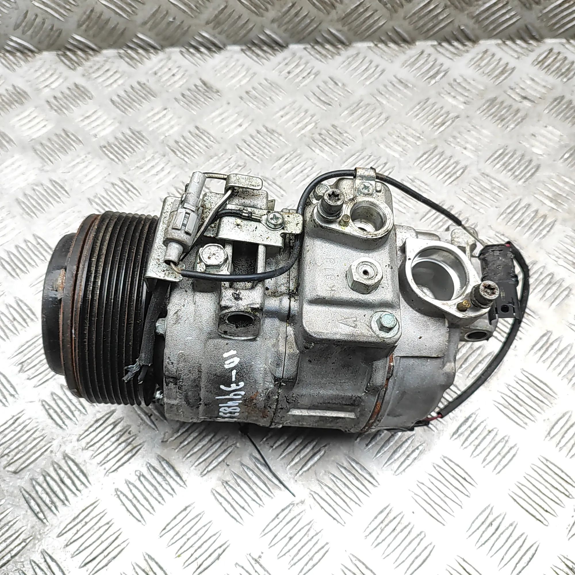 BMW X5 (F15) Air-conditioning compressor Air-conditioning compressor — BMW X5 (F15, F85)...