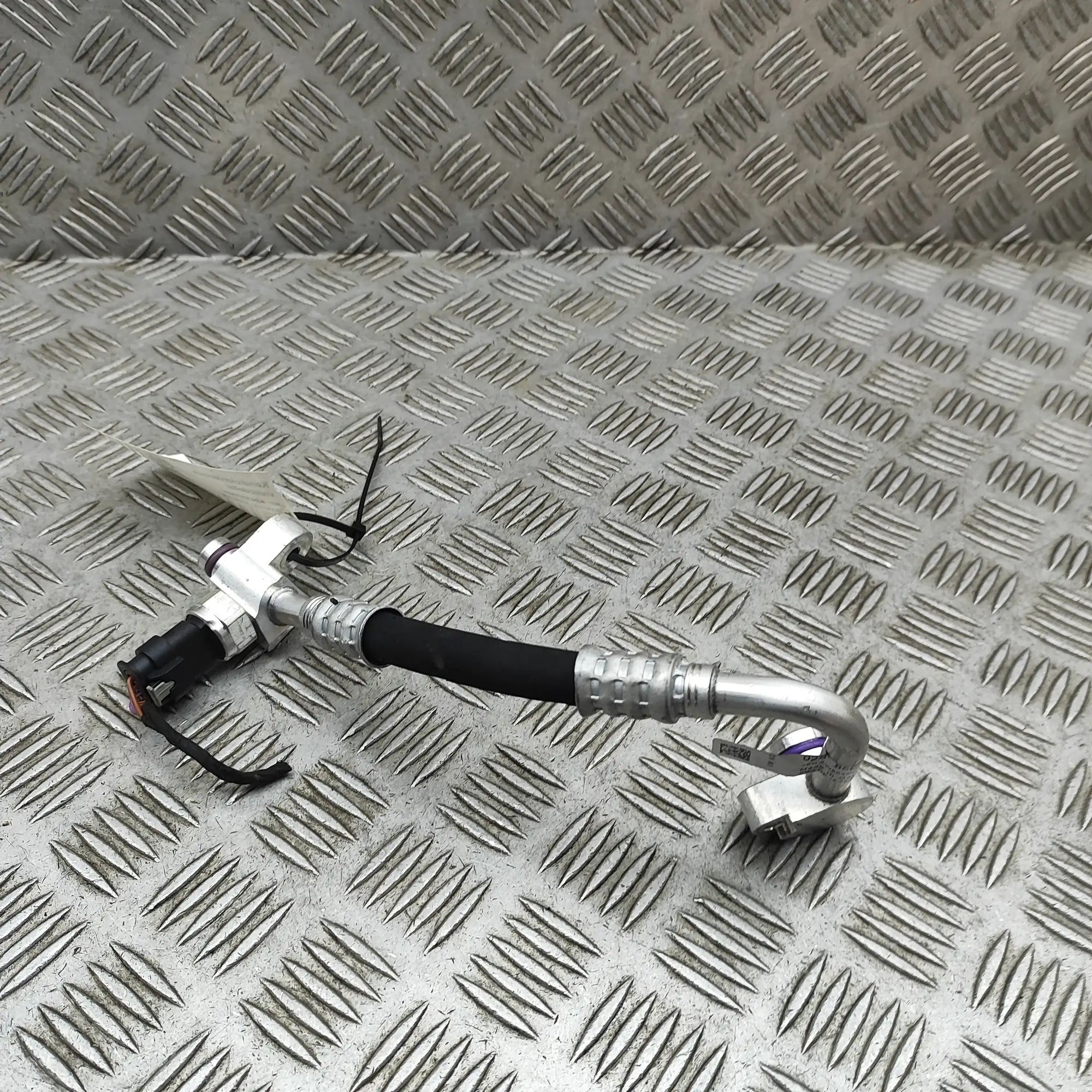 Porsche Macan (XAB) A/C Air Con Hose Pipe A/C Air Con Hose Pipe — PORSCHE MACAN (XAB) (20...
