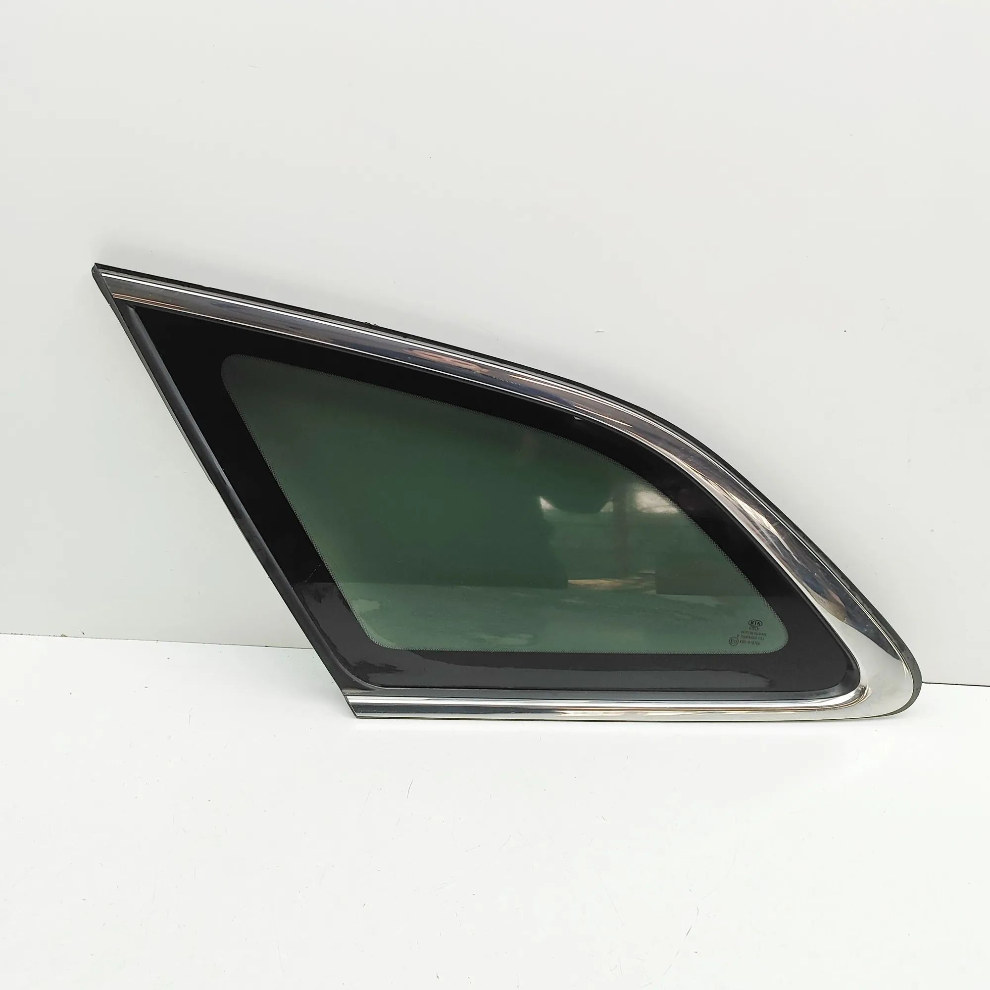 Kia Ceed (CD) Rear Left Quarter Window Rear Left Quarter Window — KIA CEE`D (Sportswag...