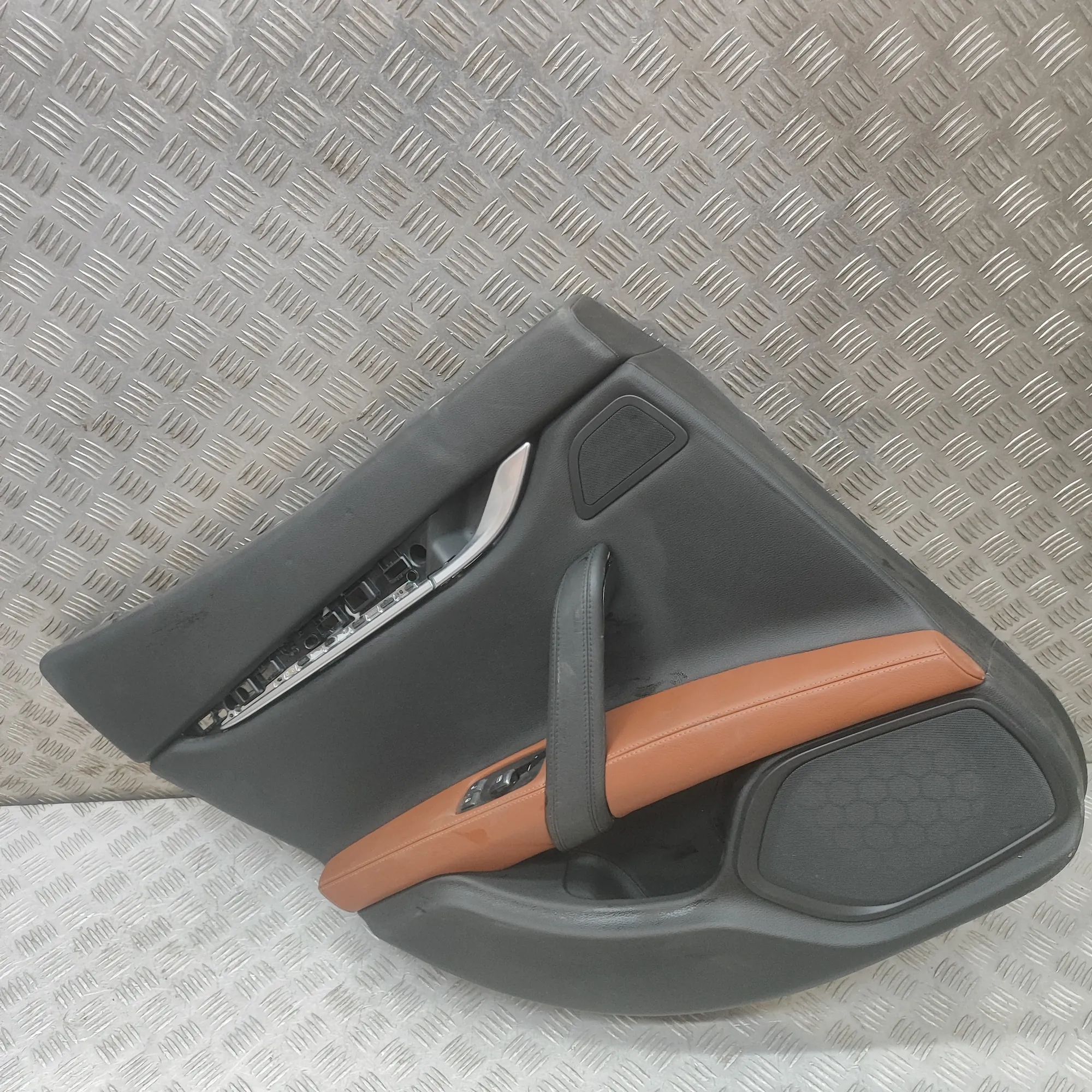 Maserati Ghibli Rear Left Door Panel Rear Left Door Panel — MASERATI GHIBLI (M157) (...