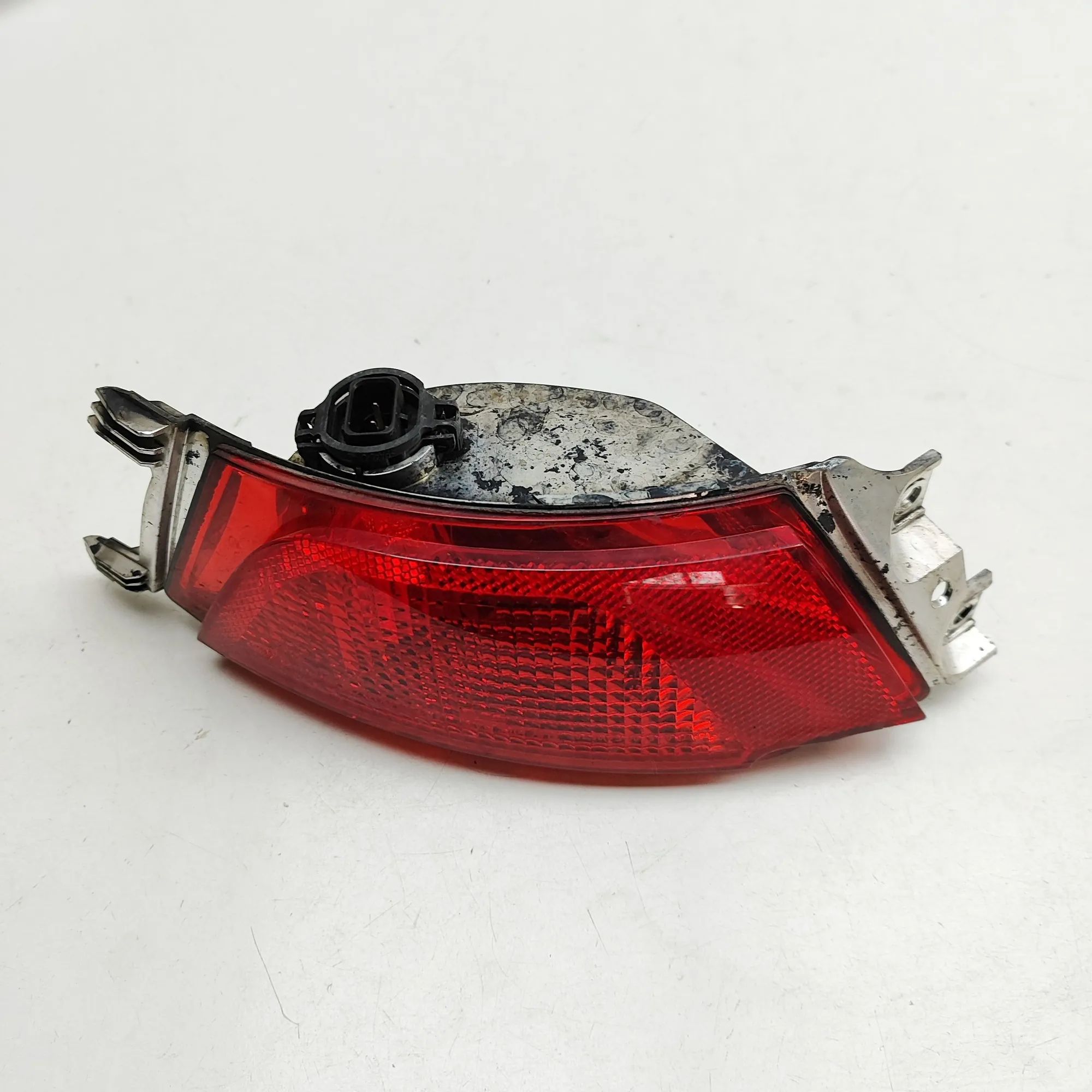 Land Rover Range Rover Sport (L494) Rear Right Fog Light Rear Right Fog Light — LAND ROVER RANGE ROVER S...