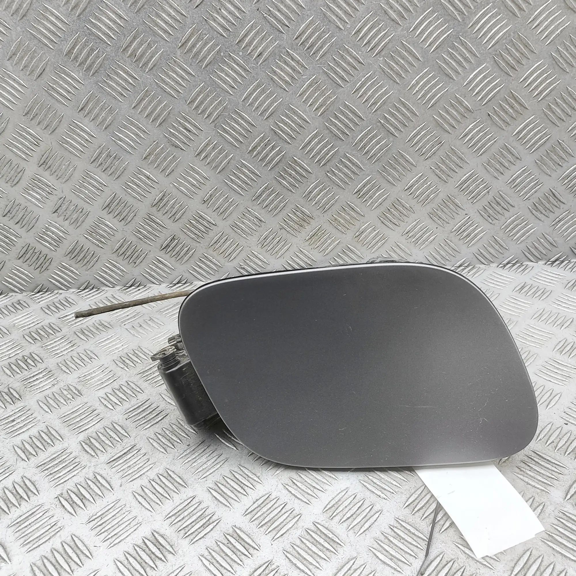 Land Rover Discovery Sport Fuel Tank Flap Cap Fuel Tank Flap Cap — LAND ROVER DISCOVERY SPORT...