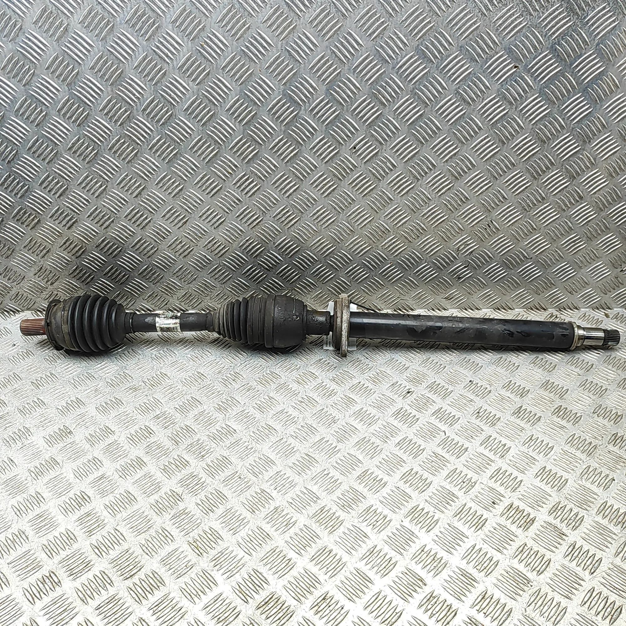 Mercedes-Benz CLA (C117) Front Right Driveshaft
