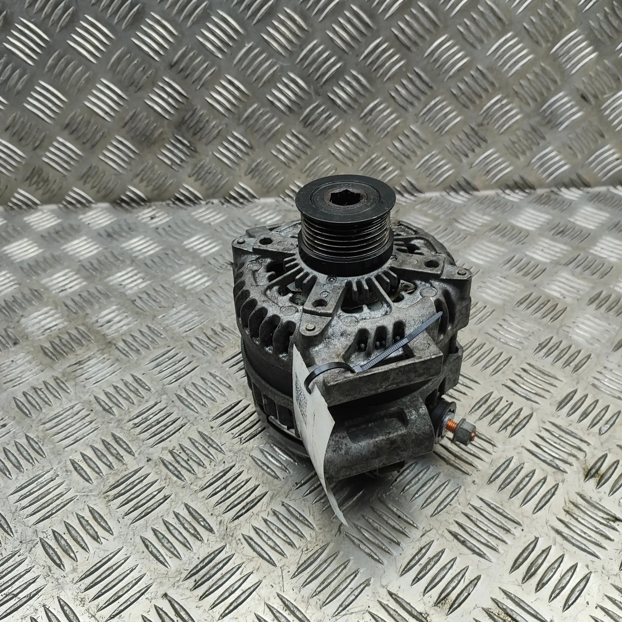 Jeep Grand Cherokee (WK) Alternator Alternator — JEEP GRAND CHEROKEE (IV WK, WK2) (...