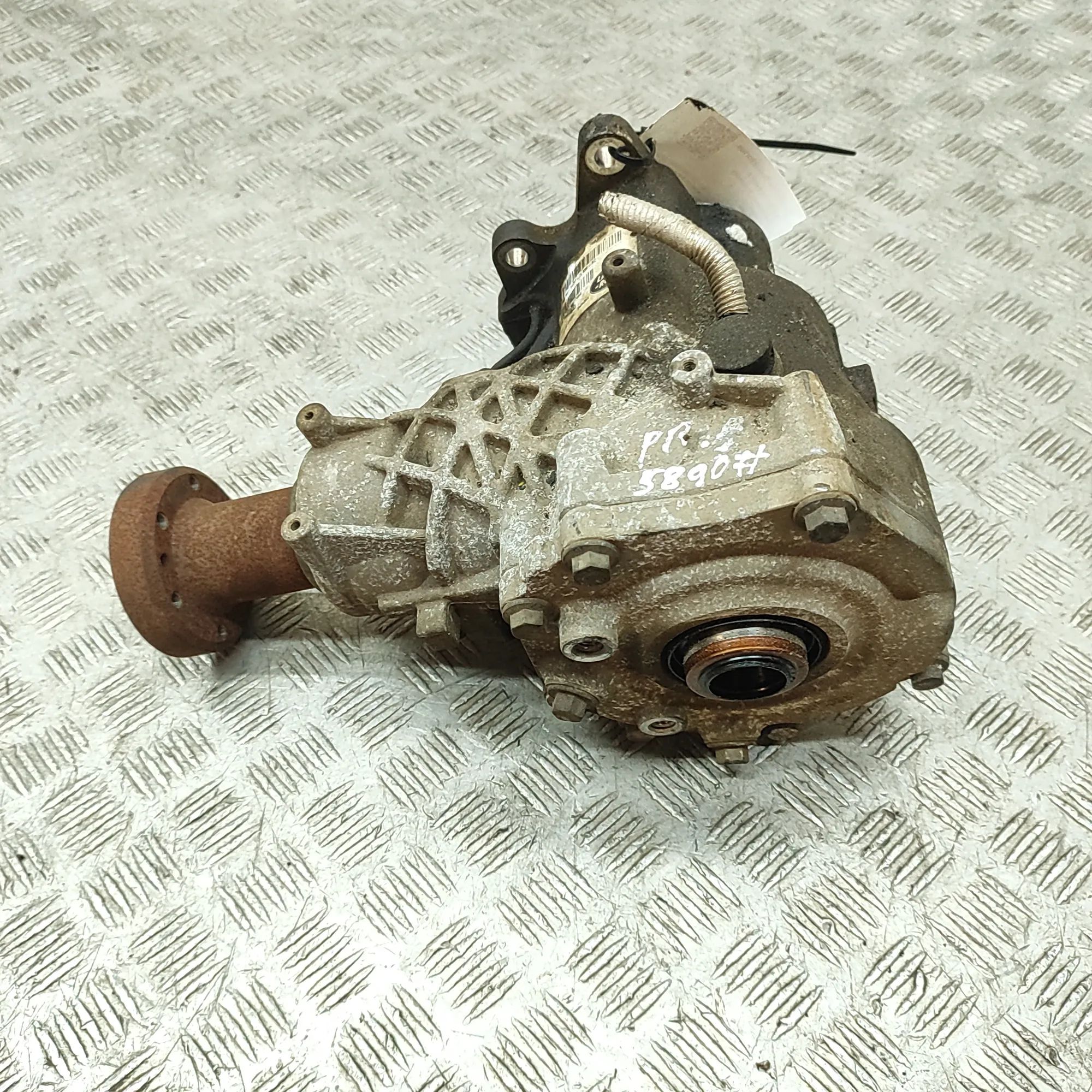 Land Rover Discovery Sport front differential Front differential — LAND ROVER DISCOVERY SPORT...