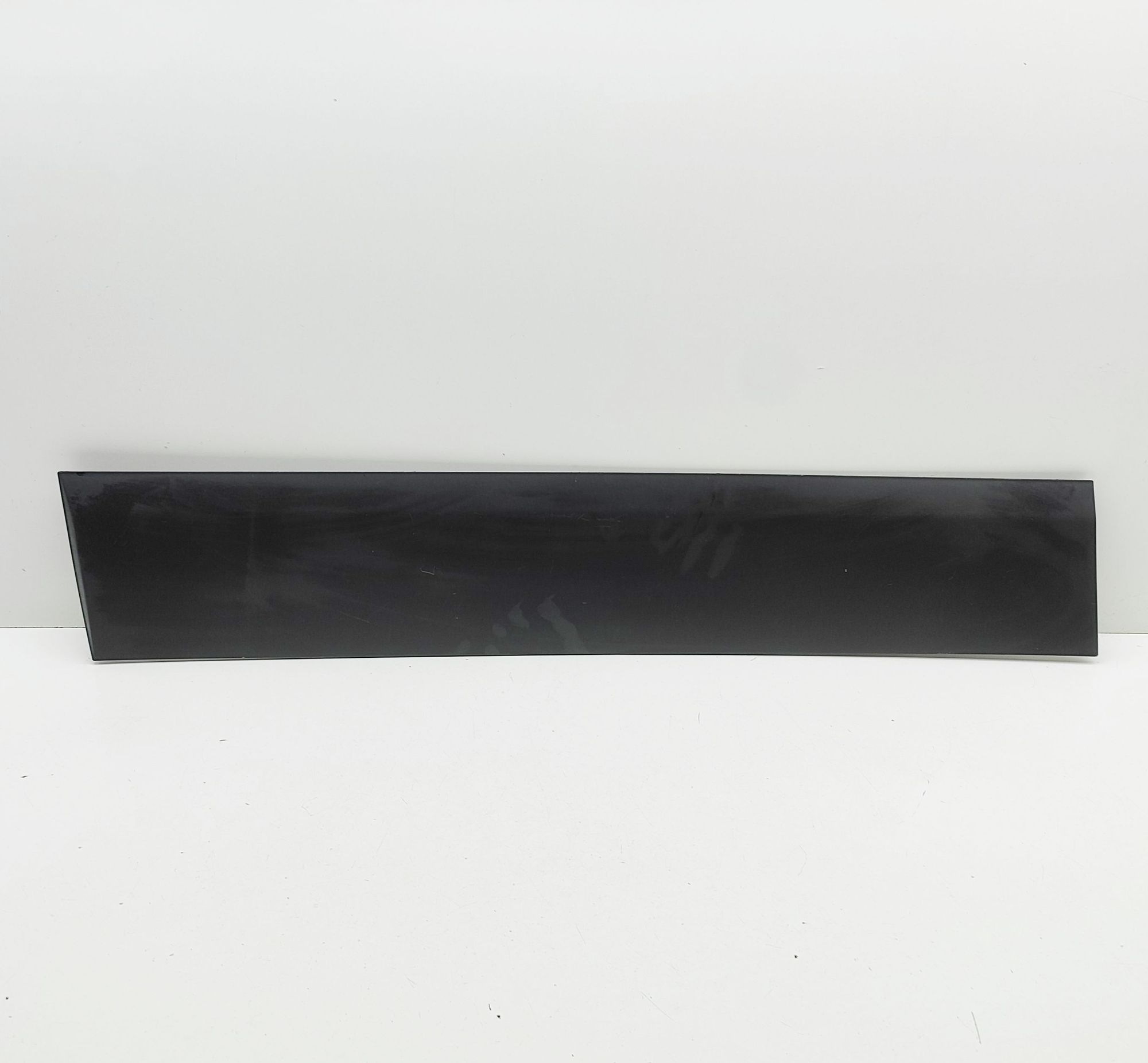 Kia Niro Front Left Door Lower Molding Front Left Door Lower Molding — KIA NIRO (II) (...
