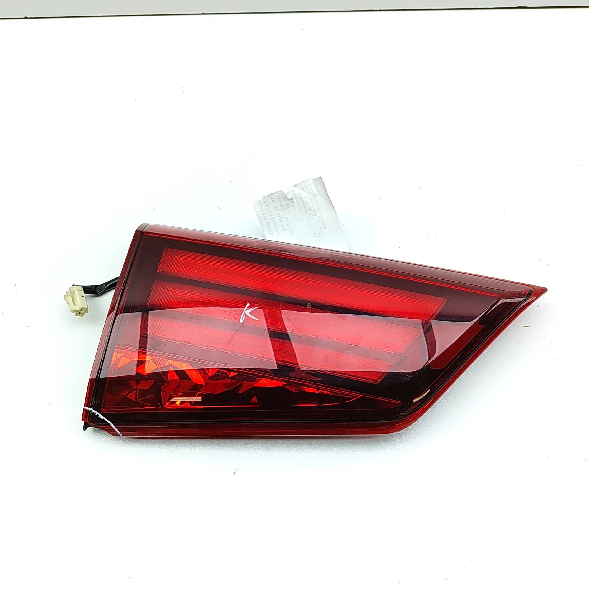 Mitsubishi Outlander Left Side Tailgate Tail Light Left Side Tailgate Tail Light — MITSUBISHI OUTL...
