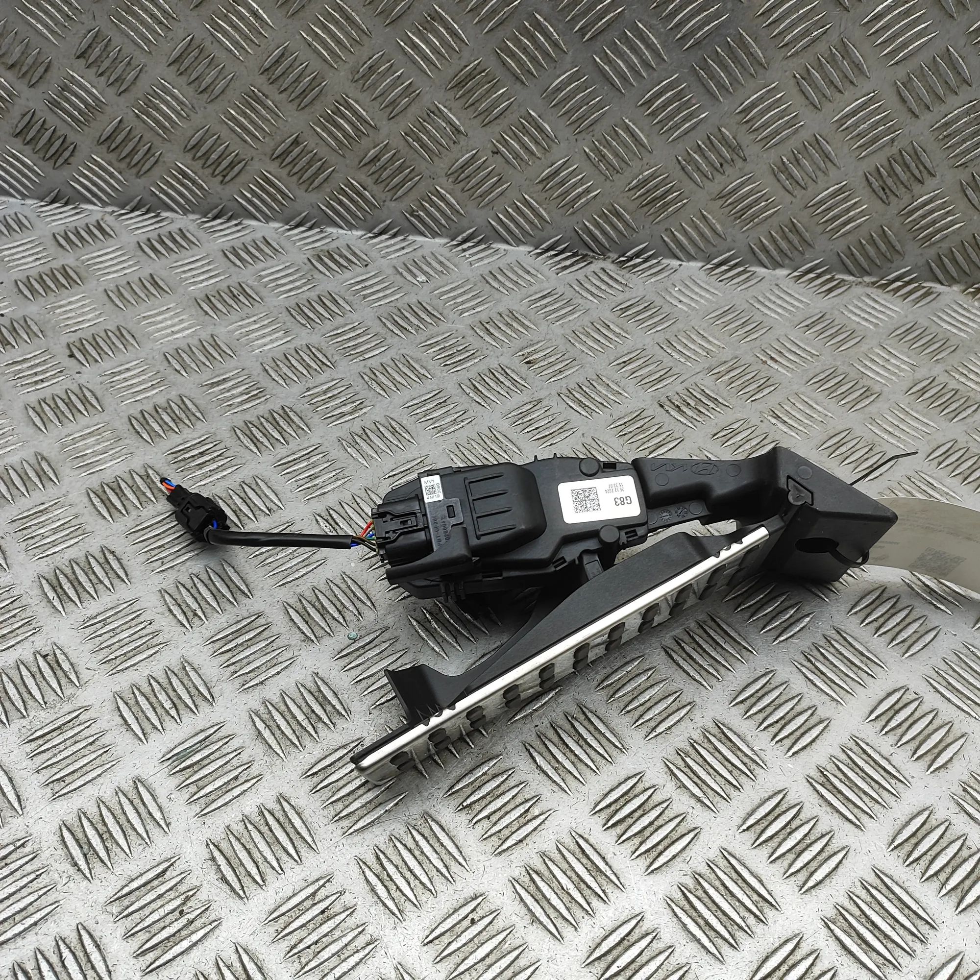 Kia Sorento Throttle Pedal Throttle Pedal — KIA SORENTO (IV MQ4, MQ4A) (20...