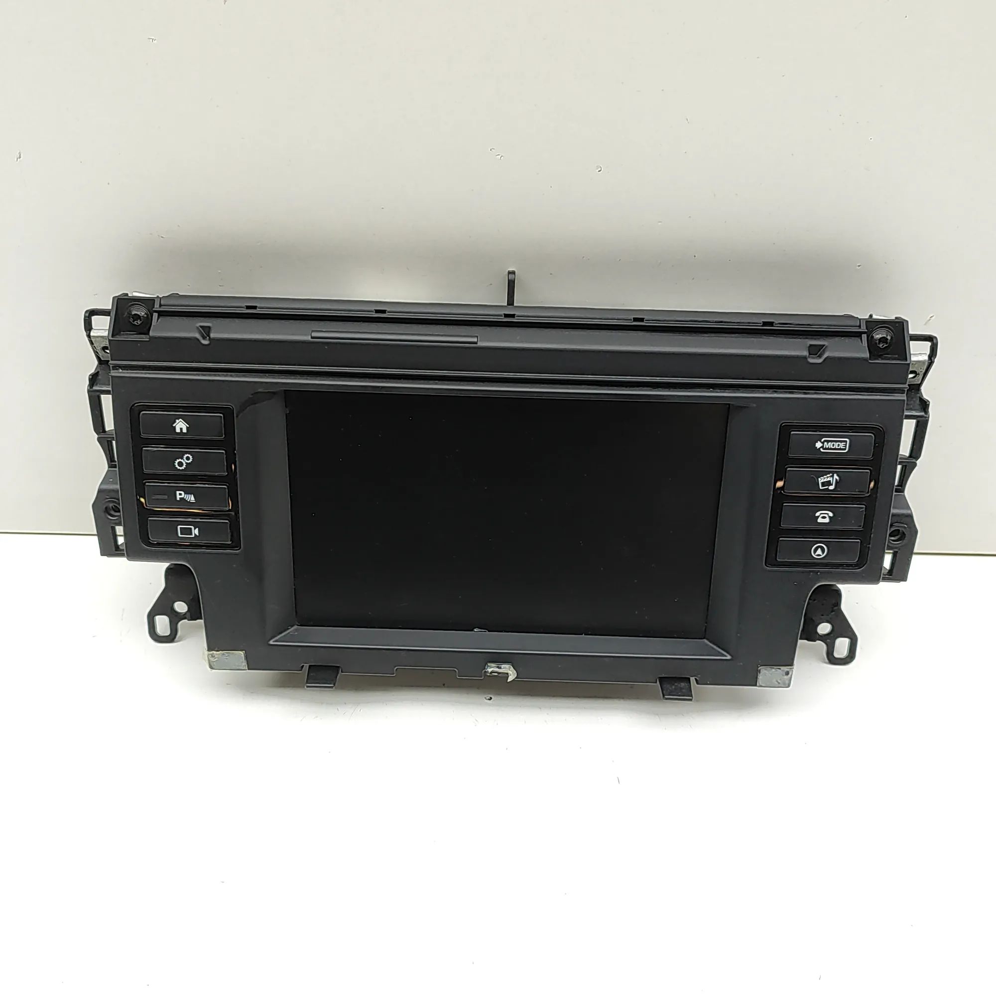 Land Rover Discovery Sport Navigation display Navigation display — LAND ROVER DISCOVERY SPORT...