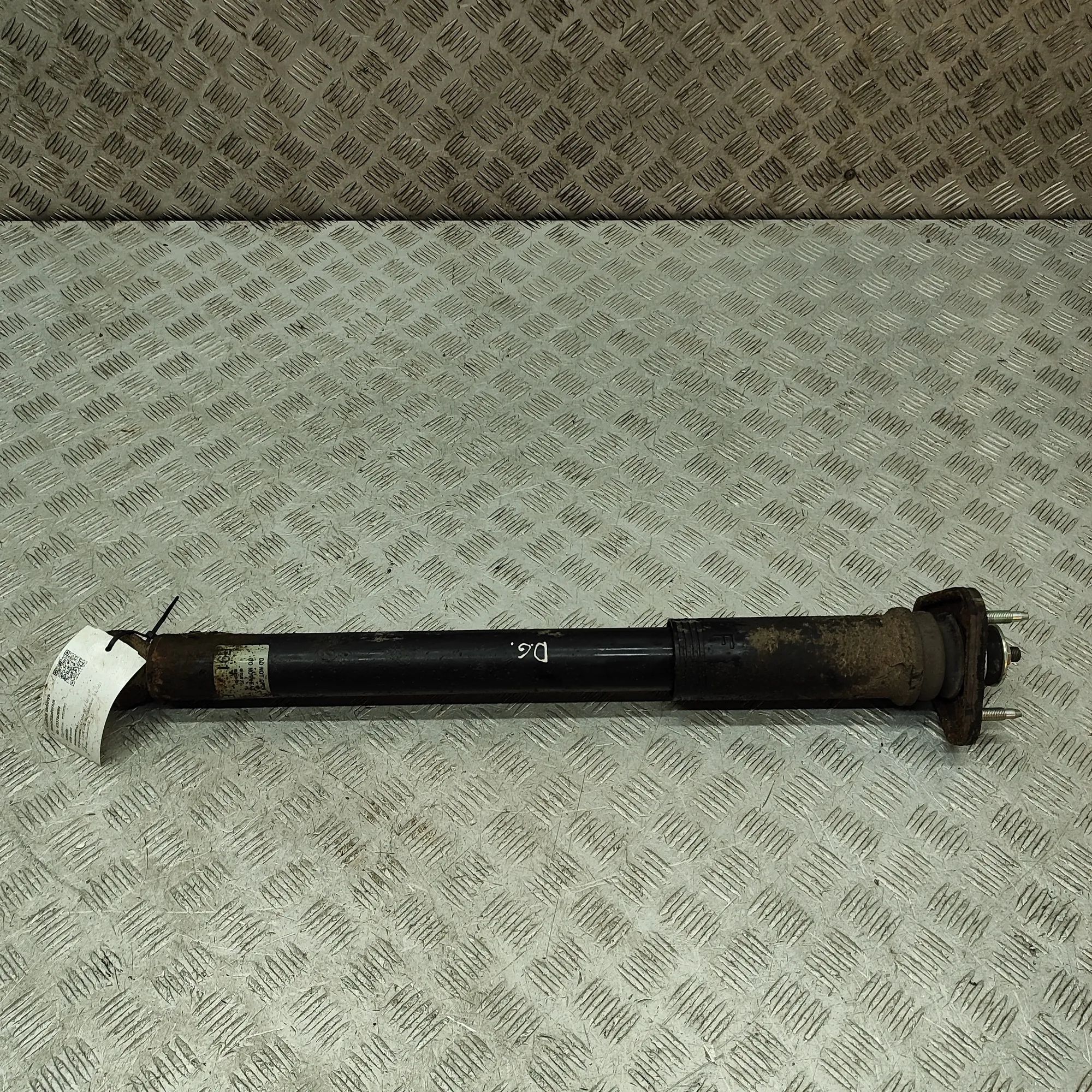 Lexus RC Shock absorber — rear right Shock absorber — rear right — LEXUS RC (_C1_) (...