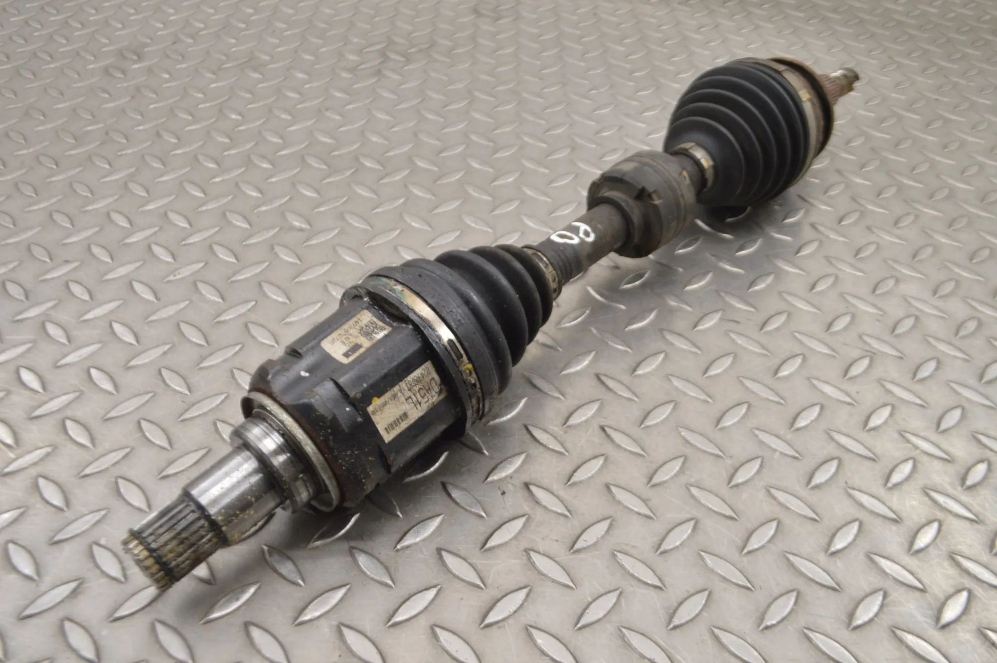 Toyota RAV4 (XA40) Front Left Driveshaft Front Left Driveshaft — TOYOTA RAV (4 IV _A4_) ...