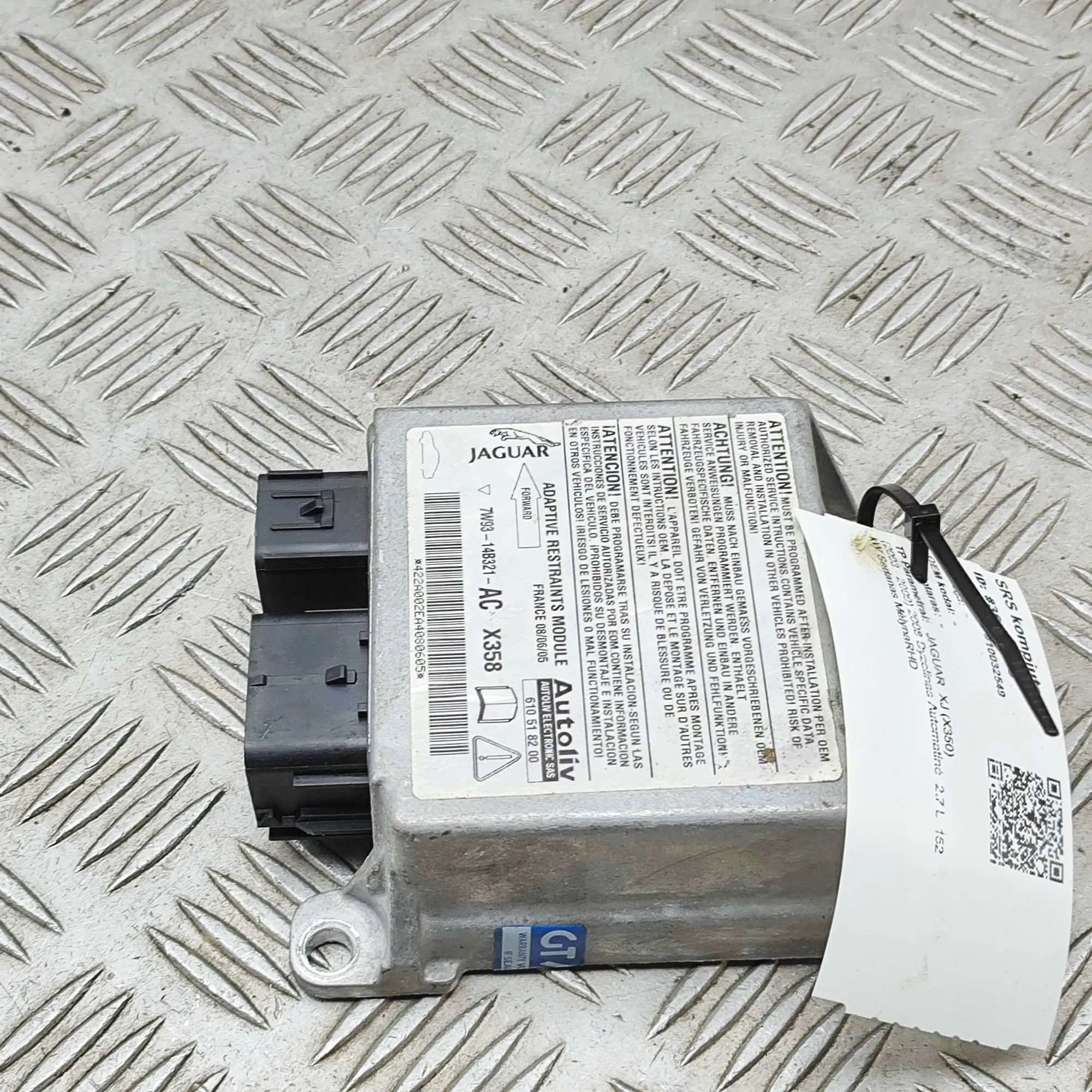 Jaguar XJ SRS Control Unit SRS Control Unit — JAGUAR XJ (X350) (2003-2009)...
