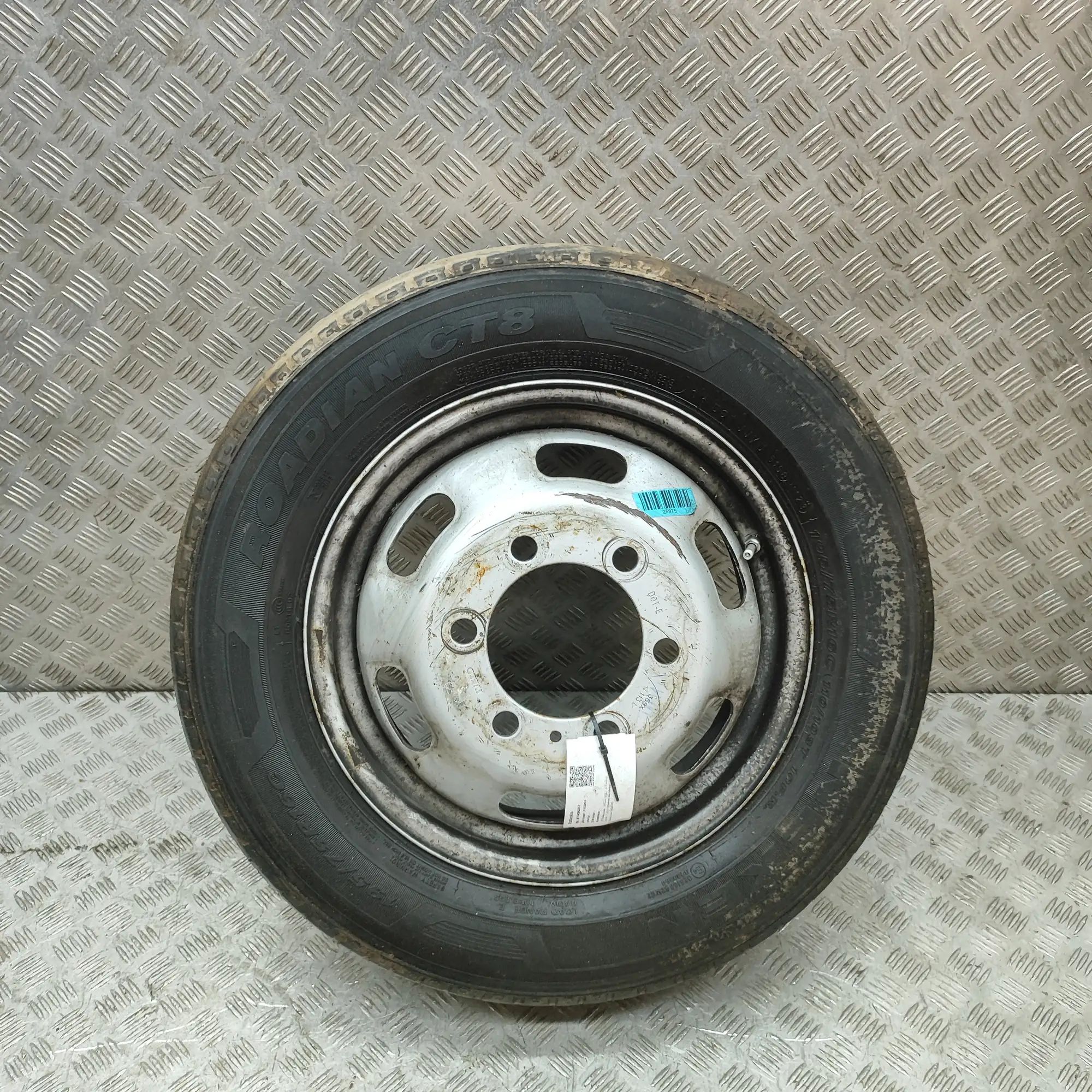 Iveco Daily Alloy Wheel Alloy wheel — IVECO DAILY (VI Flatbed) (2014-.....