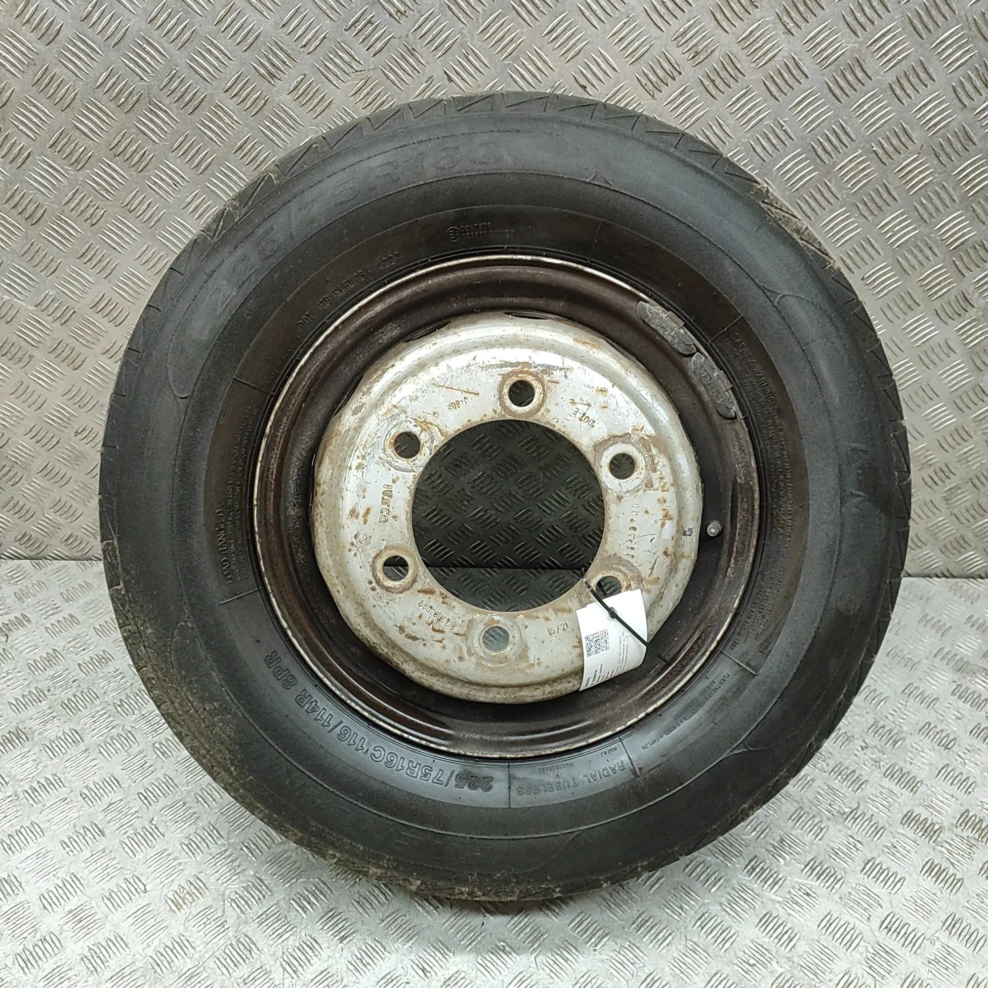 Iveco Daily Alloy Wheel Alloy wheel — IVECO DAILY (VI Flatbed) (2014-.....
