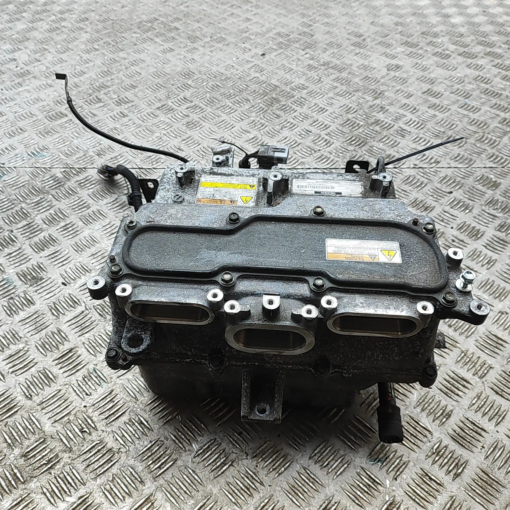 Mitsubishi Outlander Invertteri Inverter — MITSUBISHI OUTLANDER (III GG_W, GF_W...