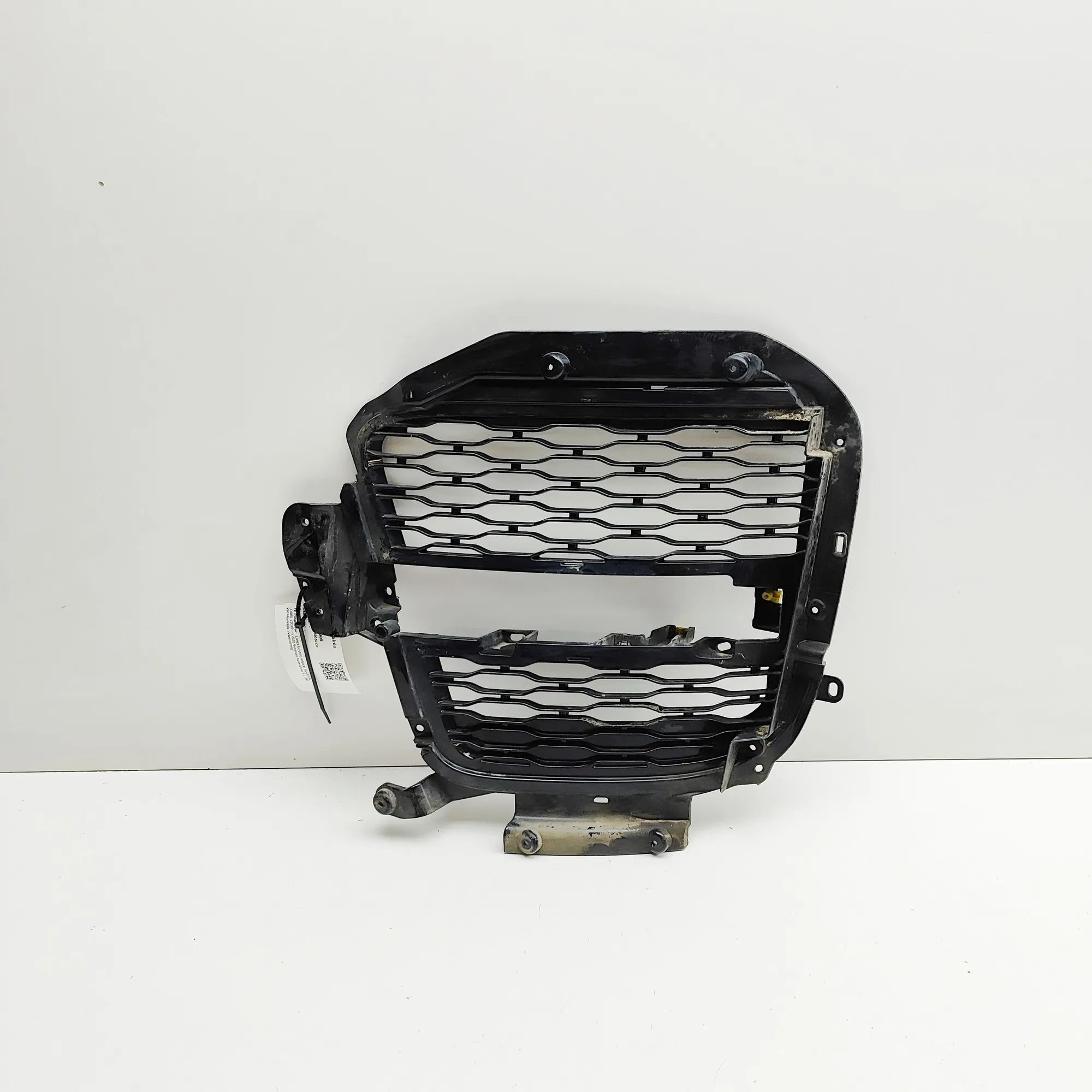 Land Rover Range Rover (L405) Grille — front — left Grille — front — left — LAND ROVER RANGE ROVER ...