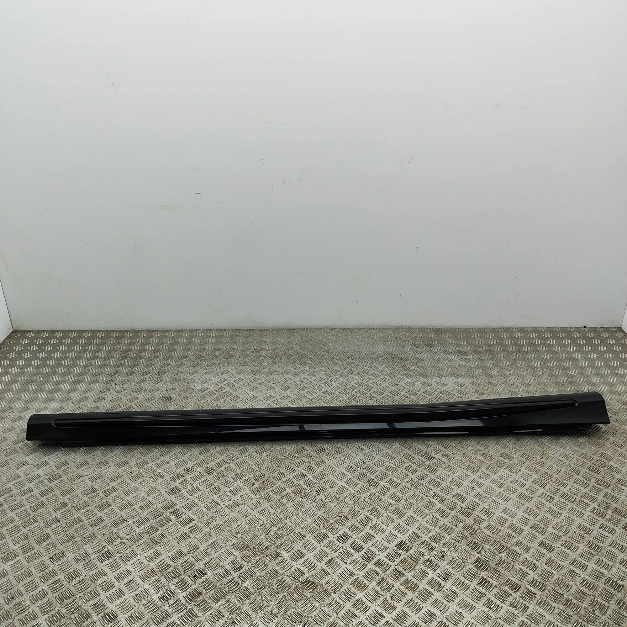 Mercedes-Benz CLA (C117) Right Side Plastic Sideskirt Cover