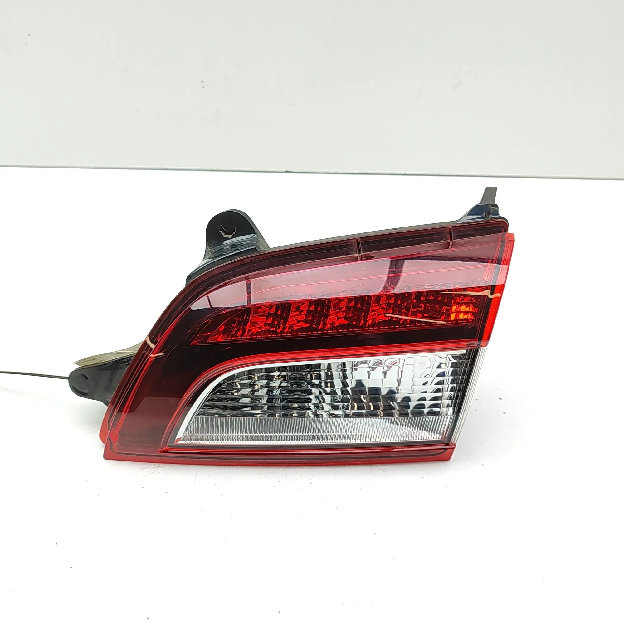 Subaru Outback Right Side Tailgate Tail Light Right Side Tailgate Tail Light — SUBARU OUTBACK...