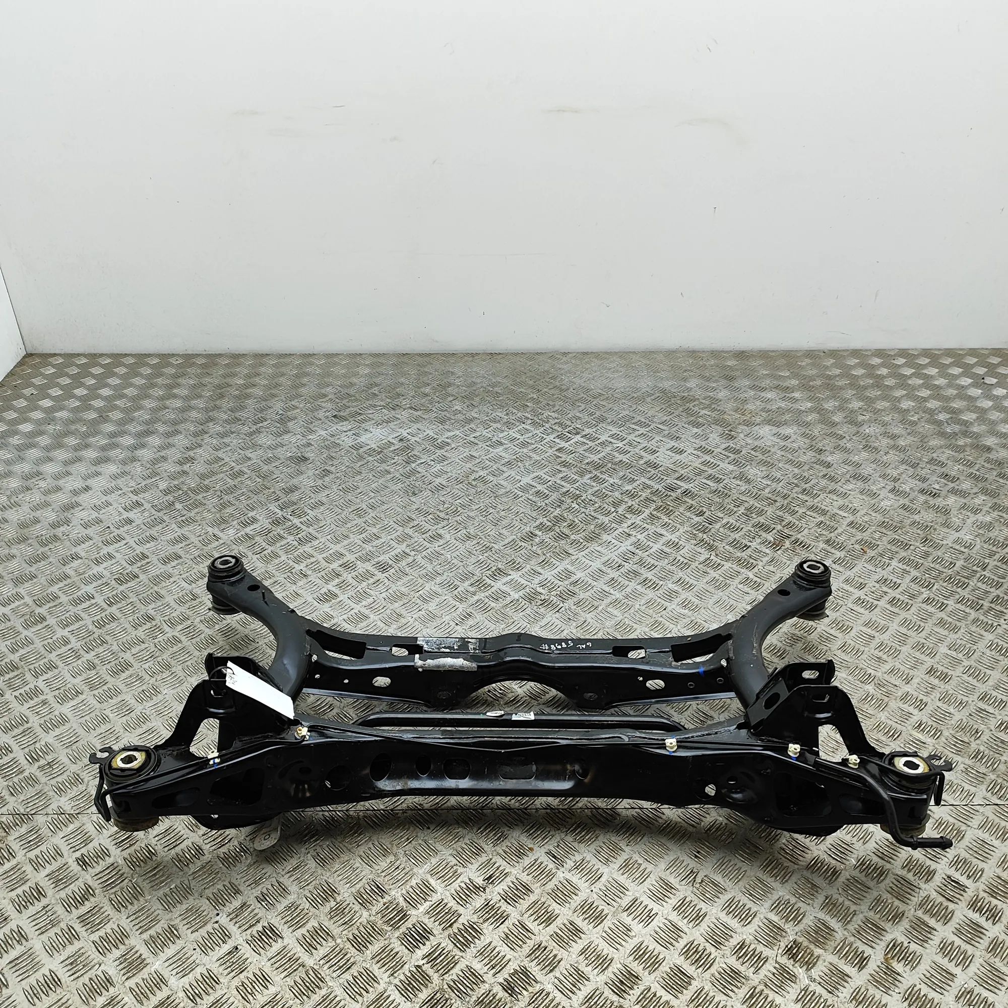 Audi Q3 (F3) Rear subframe Rear subframe — AUDI Q3 (F3) (2018-...) — 3Q050...