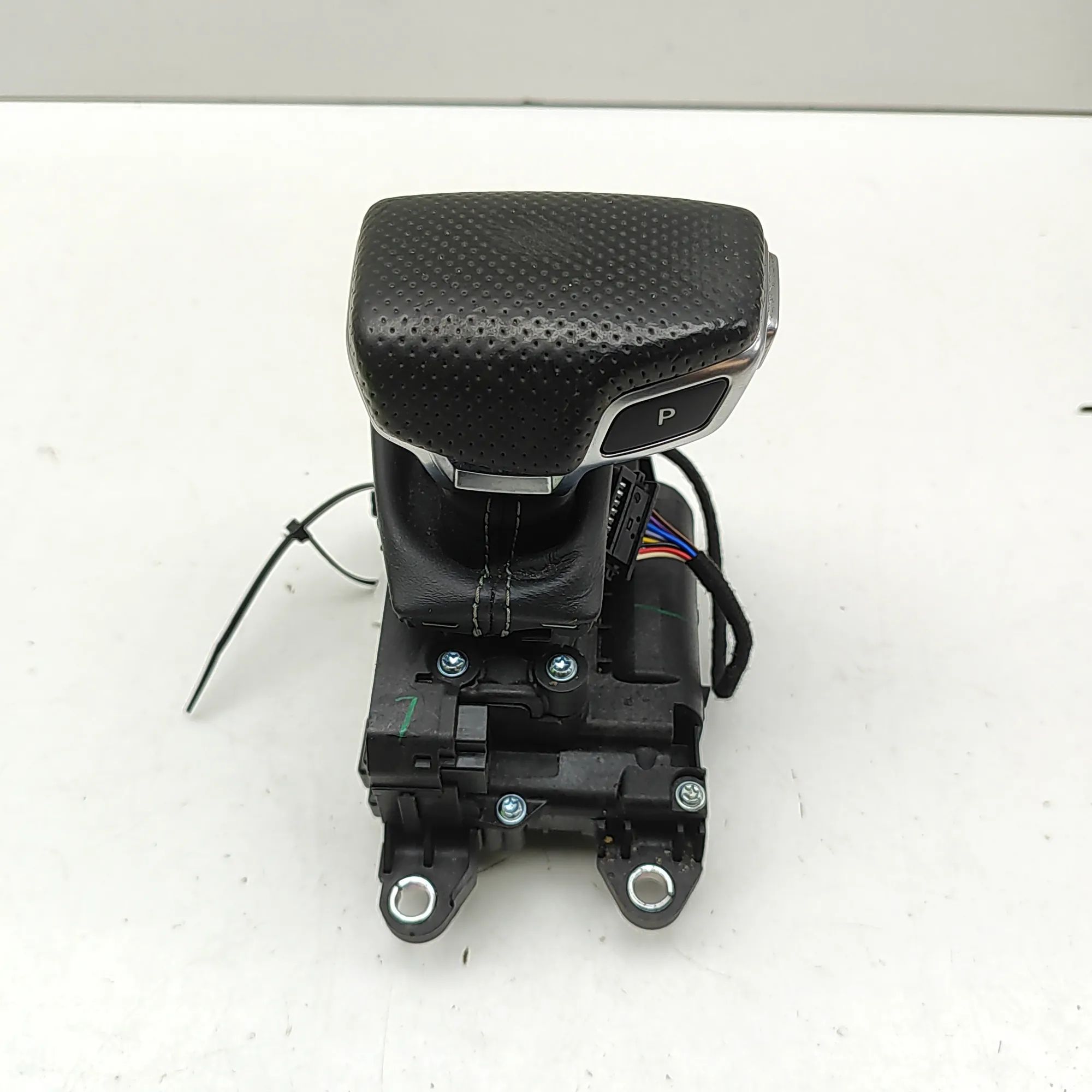 Audi Q5 (FY) Gear Shifting Mechanism Gear Shifting Mechanism — AUDI Q5 (FY) (2016-.....