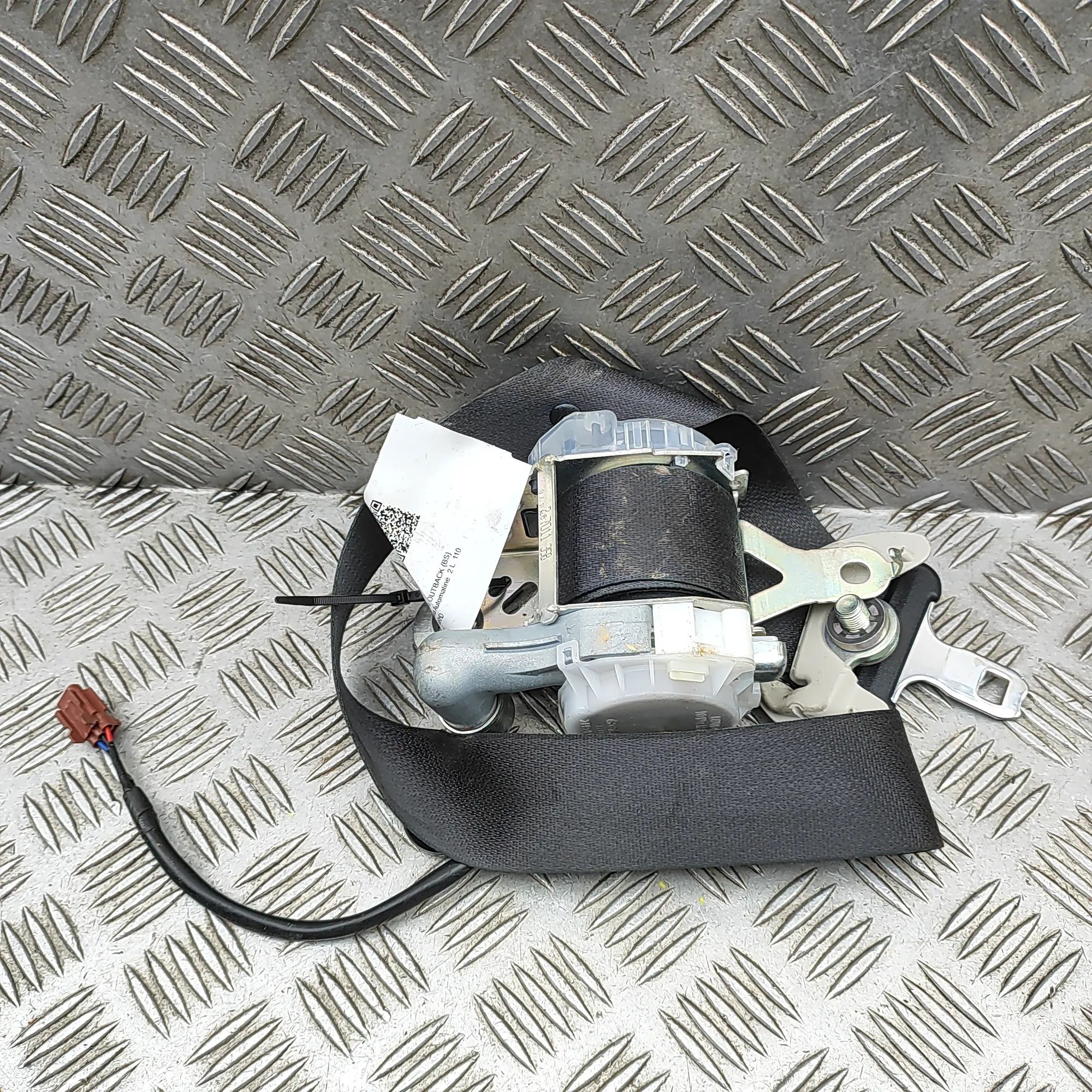 Subaru Outback Front Left Seatbelt Front Left Seatbelt — SUBARU OUTBACK (BS) (2014...