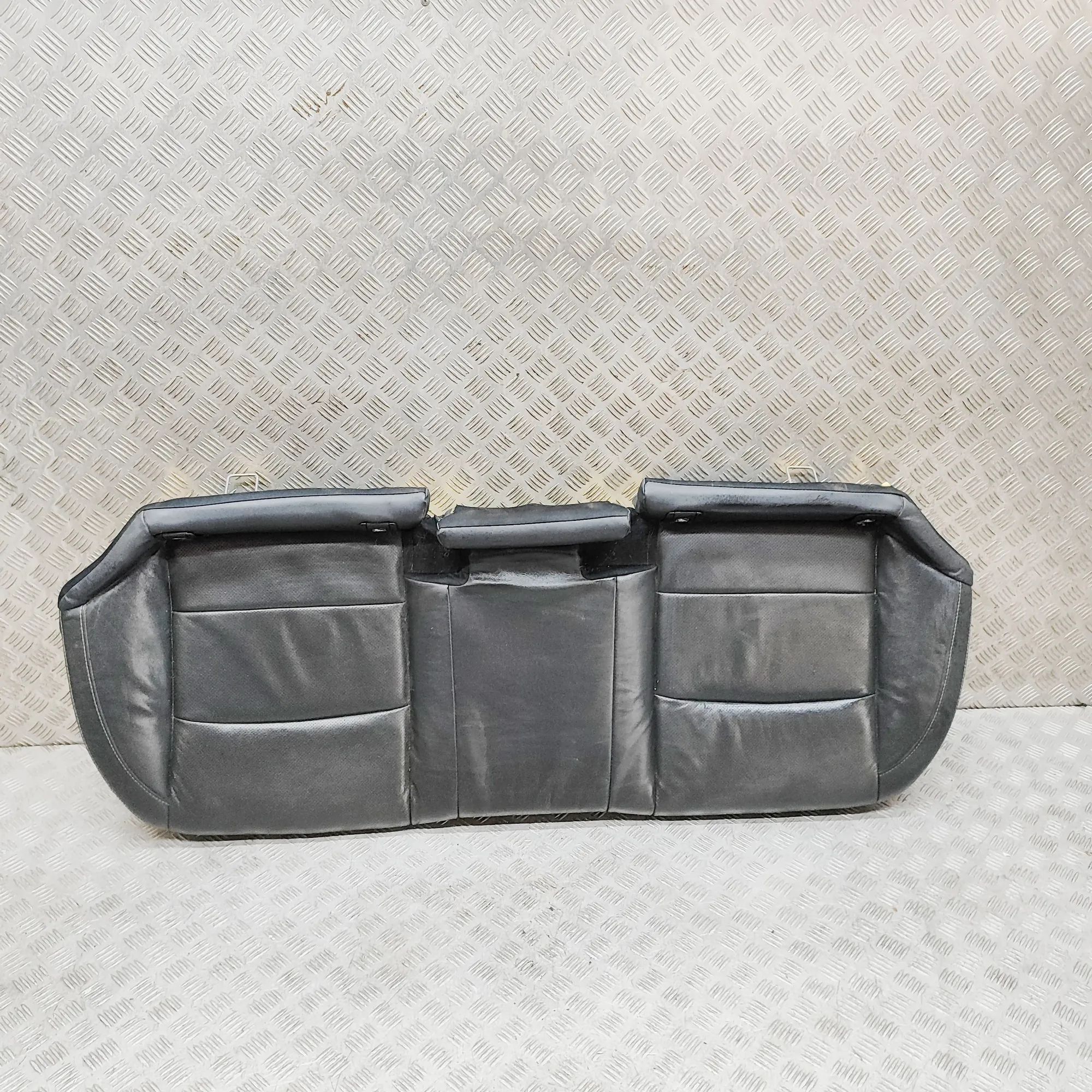 Subaru Outback Tagaiste (kompl.) Rear seat — SUBARU OUTBACK (BS) (2014-...) — 64...