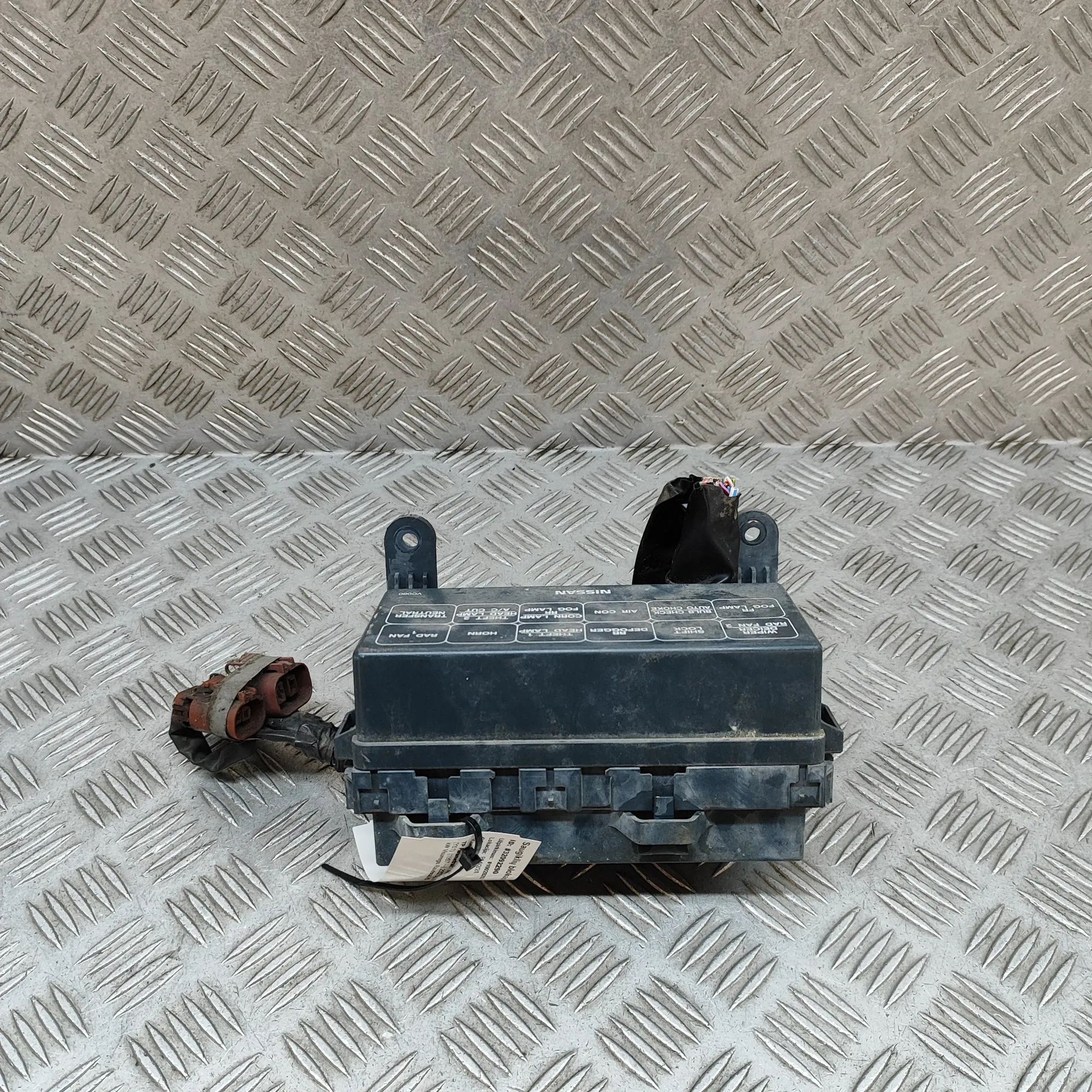 Nissan Patrol (Y61) Fuse Box Module Fuse Box Module — NISSAN PATROL (GR V Wagon Y61...