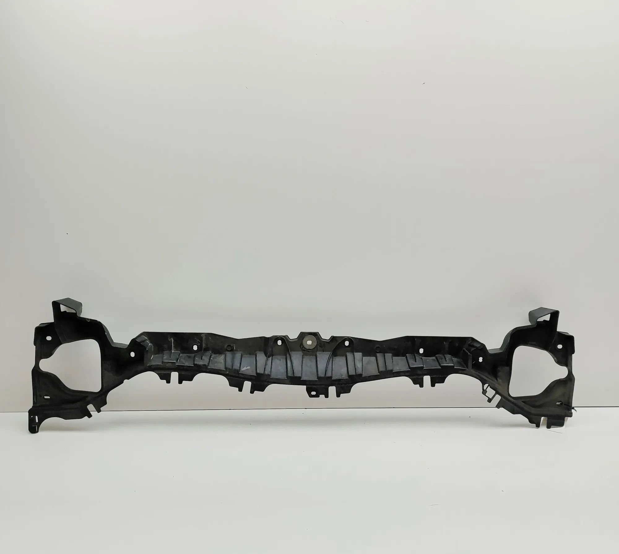Mercedes-Benz GLA (X156) Front Wiper Cowl Trim Front Wiper Cowl Trim — MERCEDES BENZ GLA (H247...