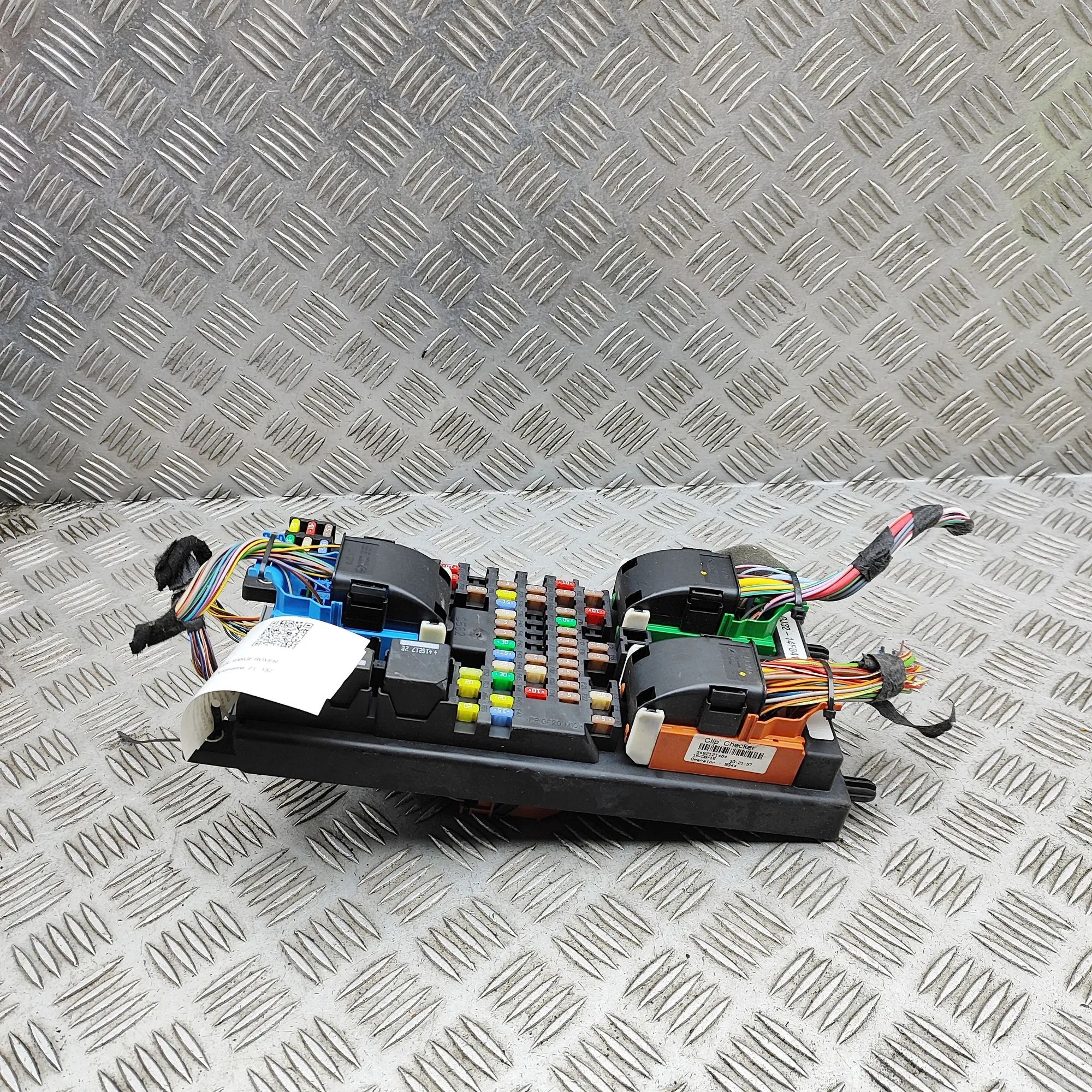 Land Rover Range Rover Evoque Fuse Box Module Fuse Box Module — LAND ROVER RANGE ROVER EVOQUE...