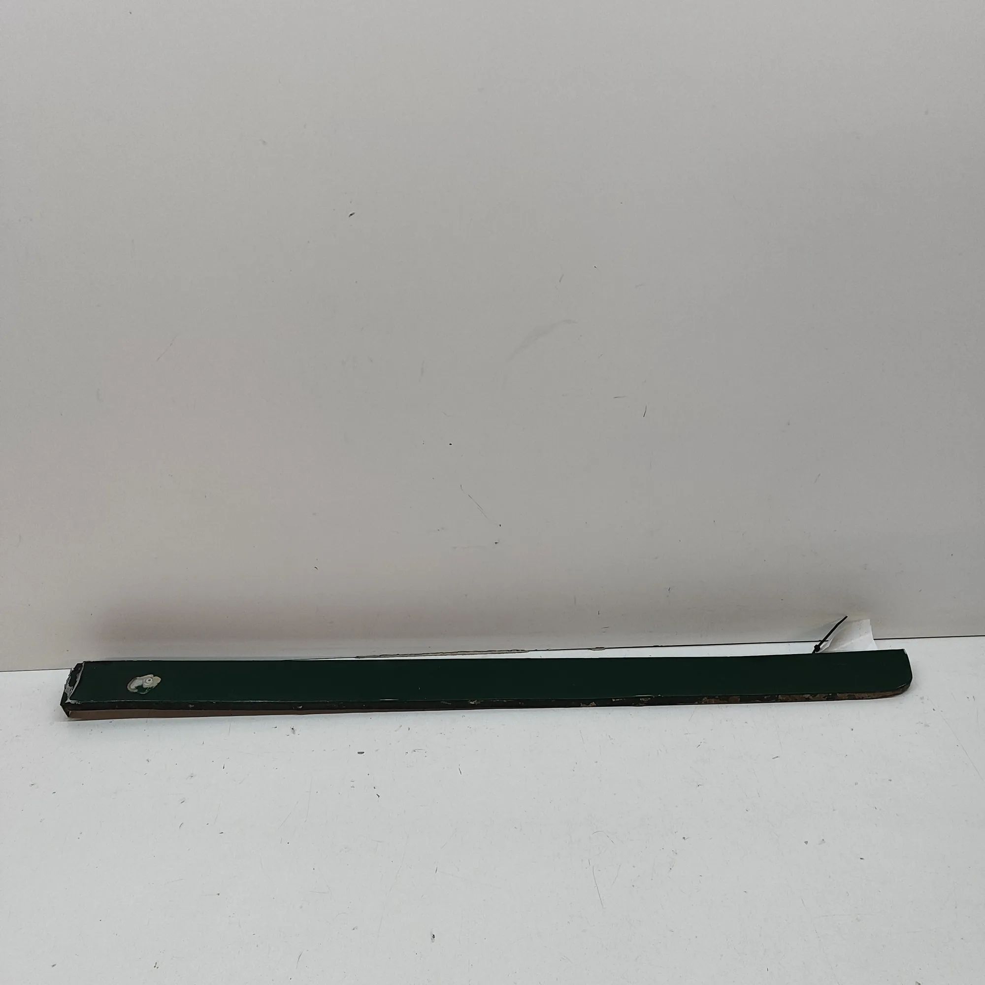 Land Rover Defender Right Side Sideskirt Right Side Sideskirt — LAND ROVER DEFENDER (L31...