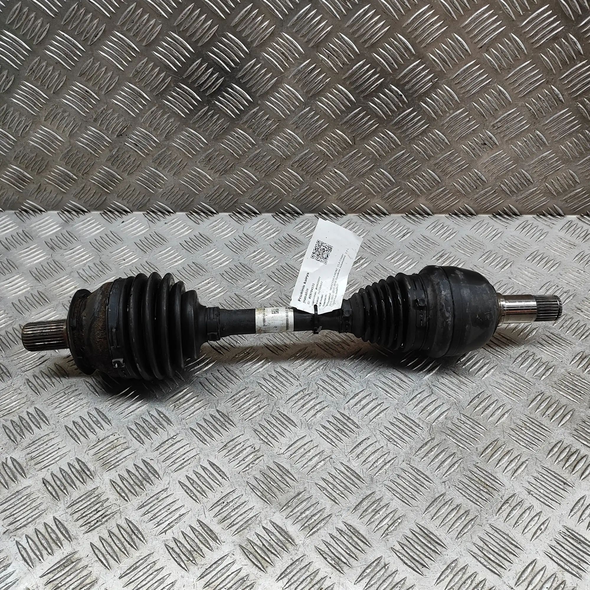 Mercedes-Benz CLA (C117) Front Left Driveshaft
