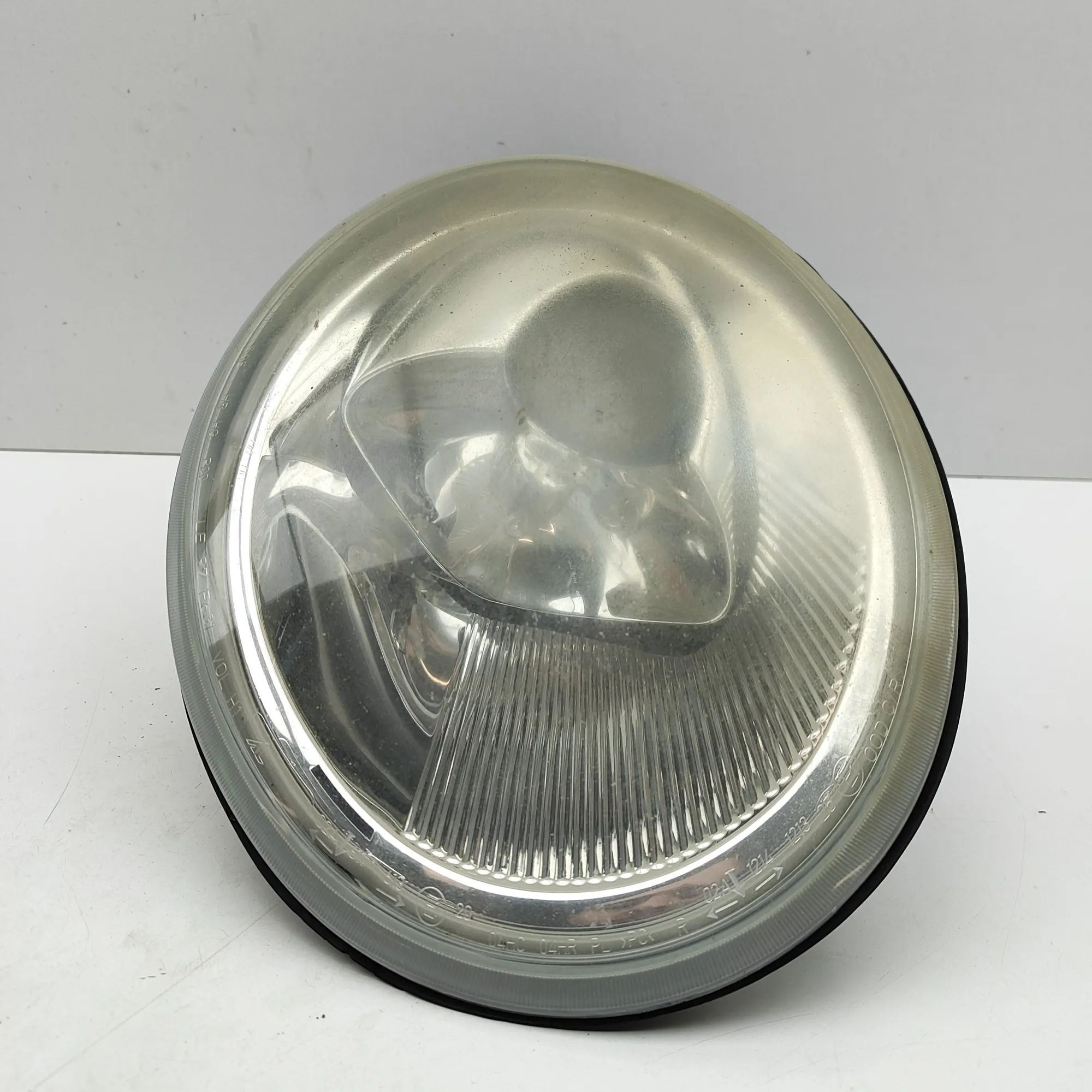 Volkswagen New Beetle Front Right Headlight Front Right Headlight — VW BEETLE (Cabrio 1Y7) ...