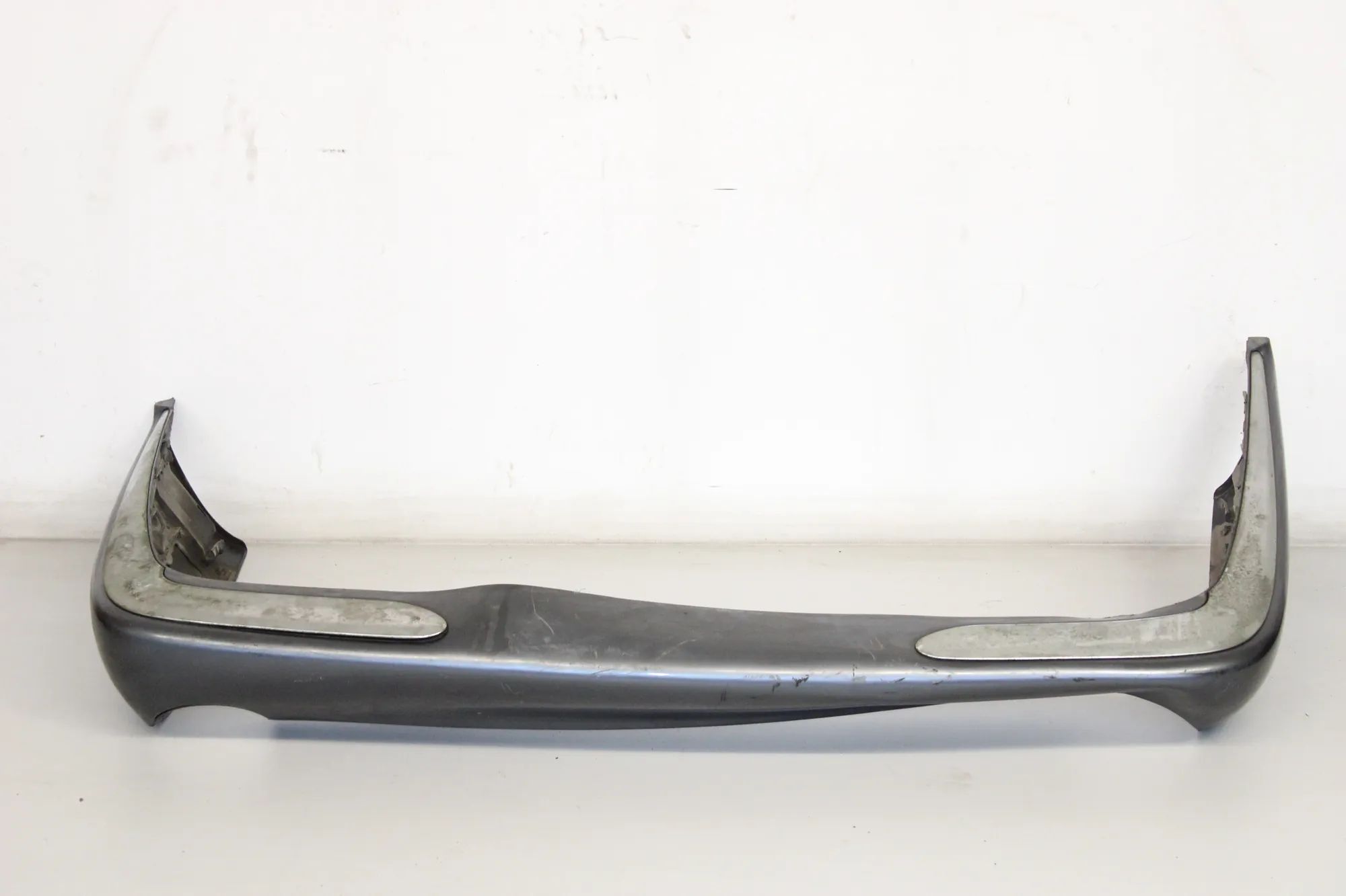 Jaguar XJ (X300) Bumper rear Bumper rear — JAGUAR XJ (X308) (1996-2003)

Gen...
