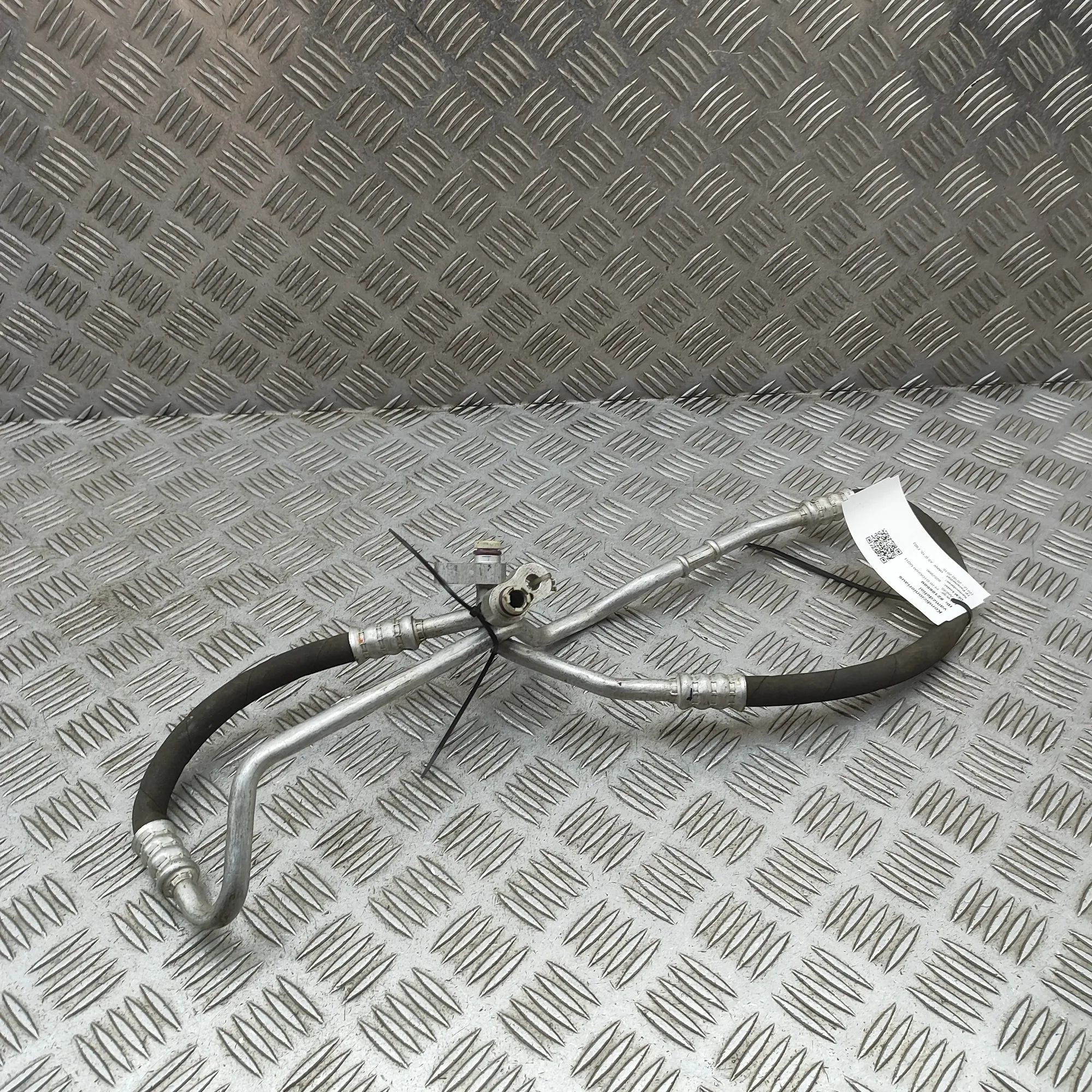 BMW X5 (F15) A/C Air Con Hose Pipe A/C Air Con Hose Pipe — BMW X5 (F15, F85) (2012...