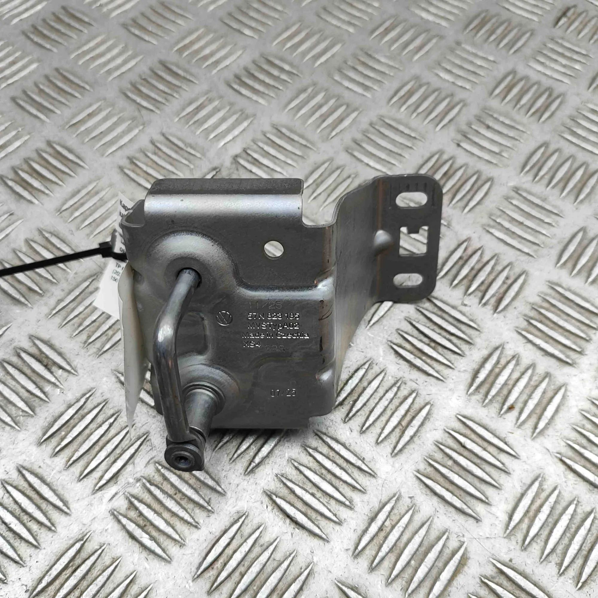 Volkswagen Tayron Bonnet safety catch Bonnet safety catch — VW TAYRON (R41) (2024-......