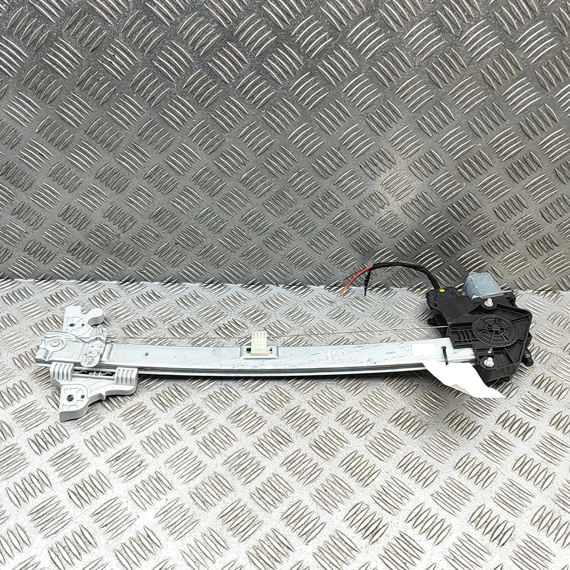 Hyundai Kona Front Right Door Window Regulator Front Right Door Window Regulator — HYUNDAI KON...