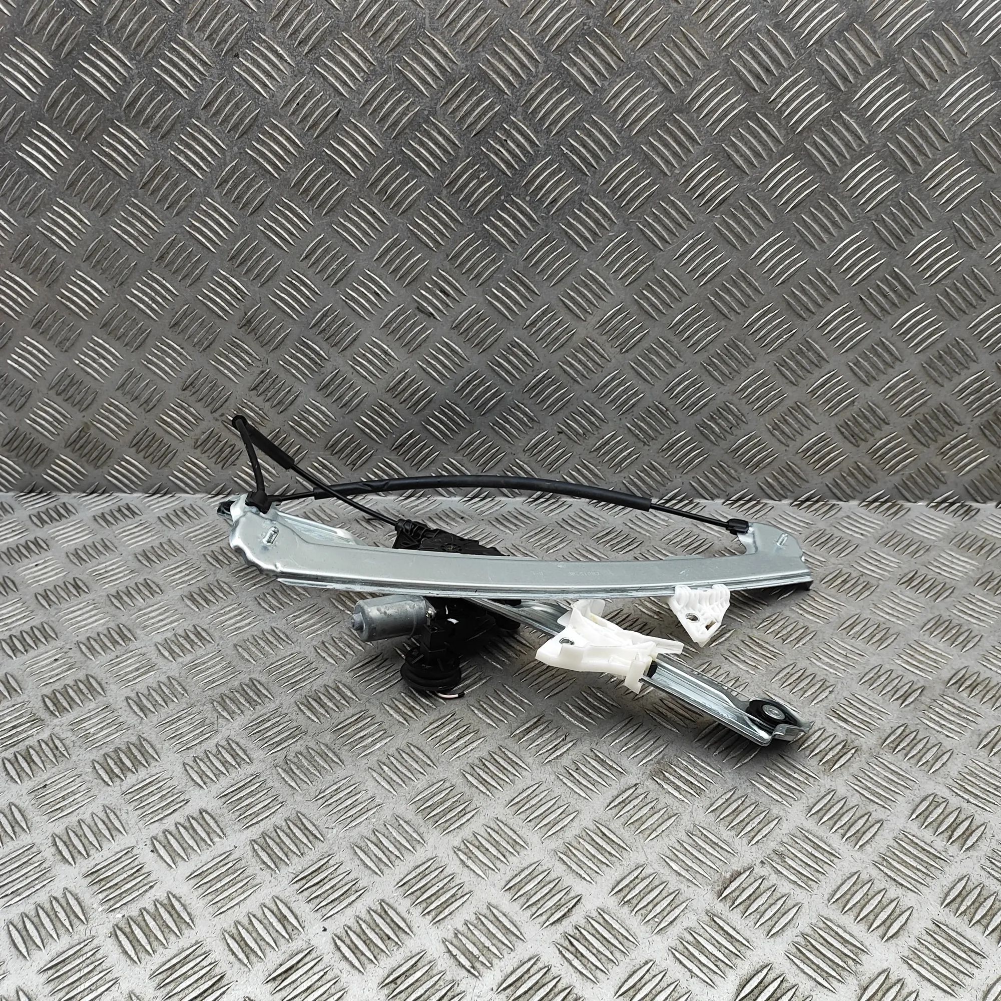 Mazda 3 (BP) Front Left Door Window Regulator Front Left Door Window Regulator — MAZDA 3 (Hat...