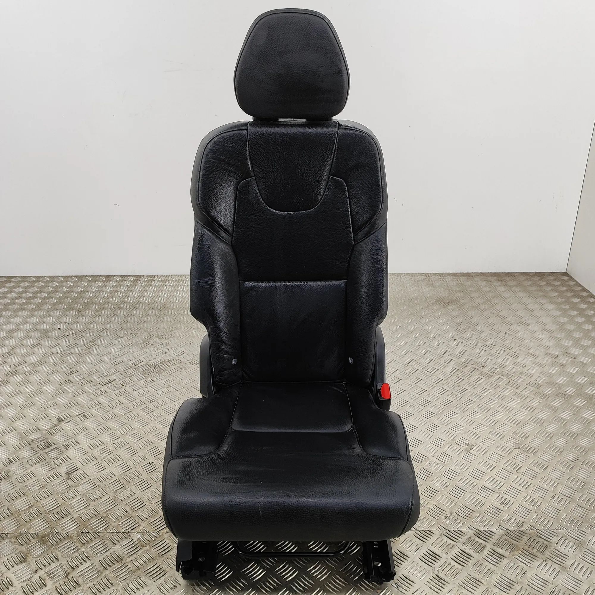 Volvo XC90 Rear seat Rear seat — VOLVO XC90 (II) (2014-...)

Generat...