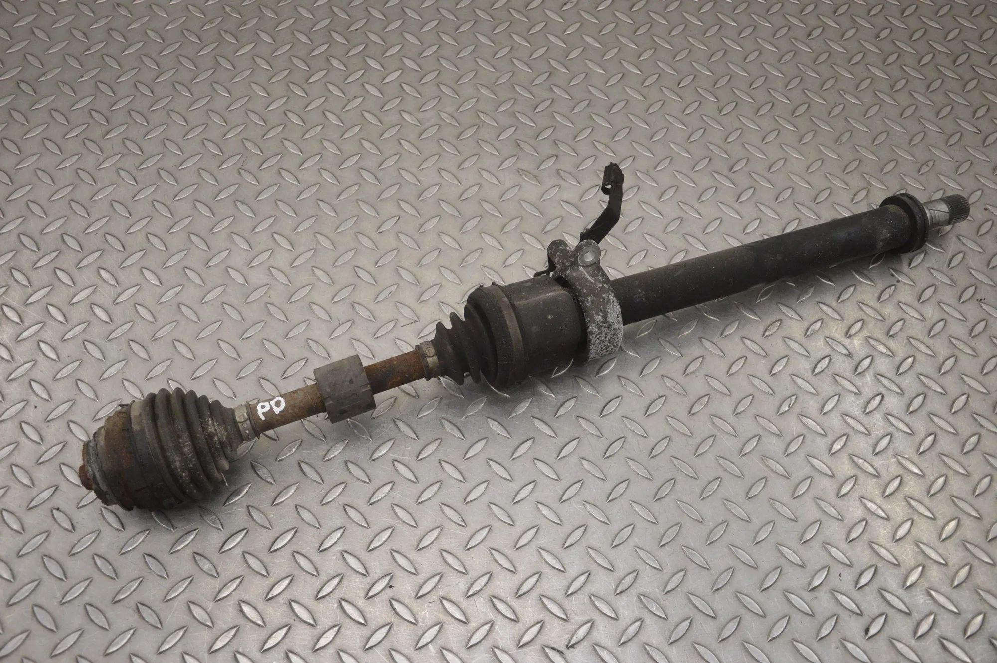 Mini One, Cooper (F55 / F56 / F57) Front Right Driveshaft Front Right Driveshaft — MINI COOPER (F56) (201...