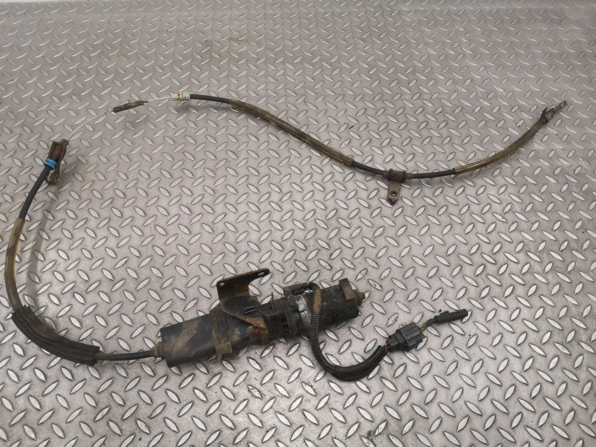 Jaguar XJ Handbrake Motor Handbrake Motor — JAGUAR XJ (X351) (2009-...) —...