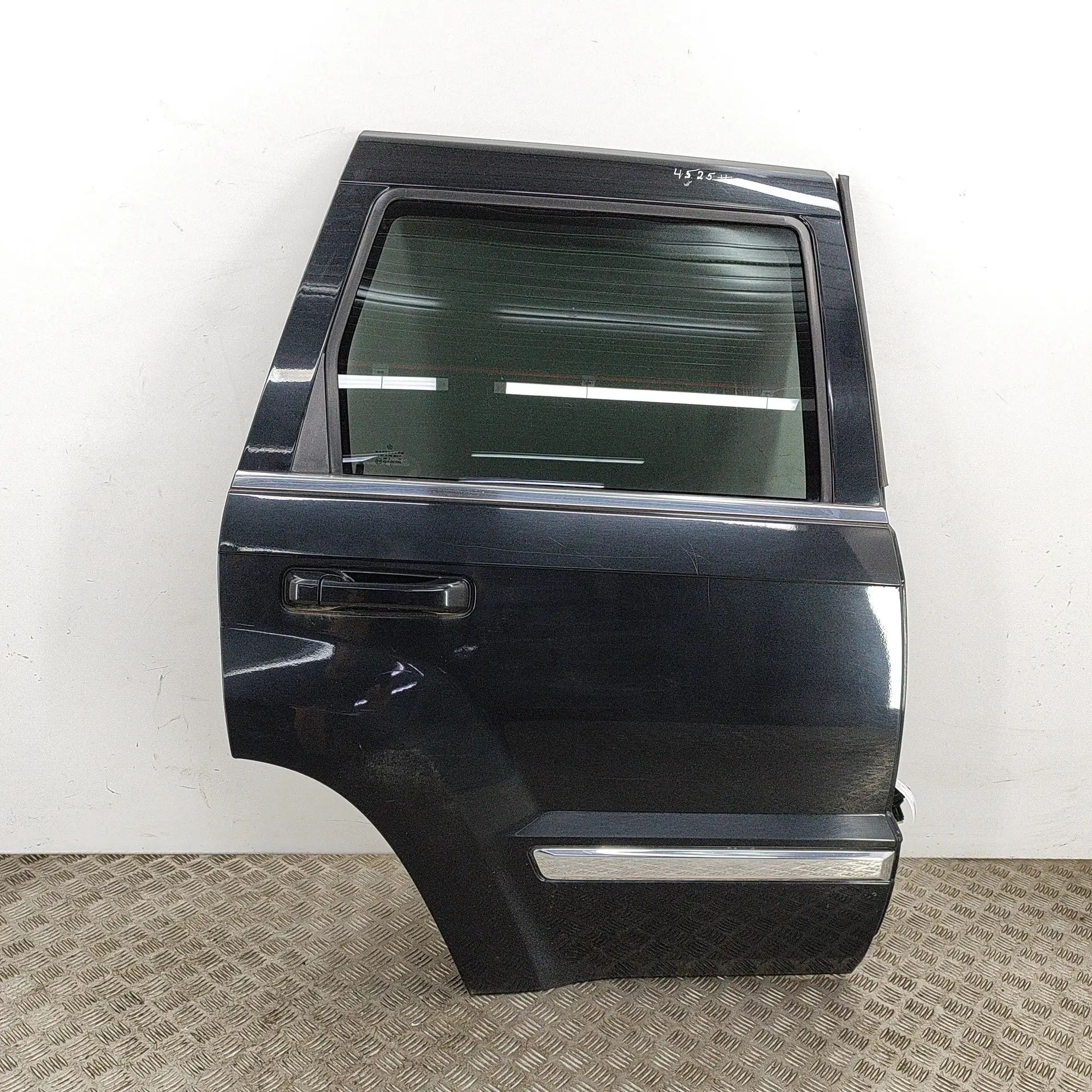 Jeep Grand Cherokee (WK) Door — rear right Door — rear right — JEEP GRAND CHEROKEE (III WH...
