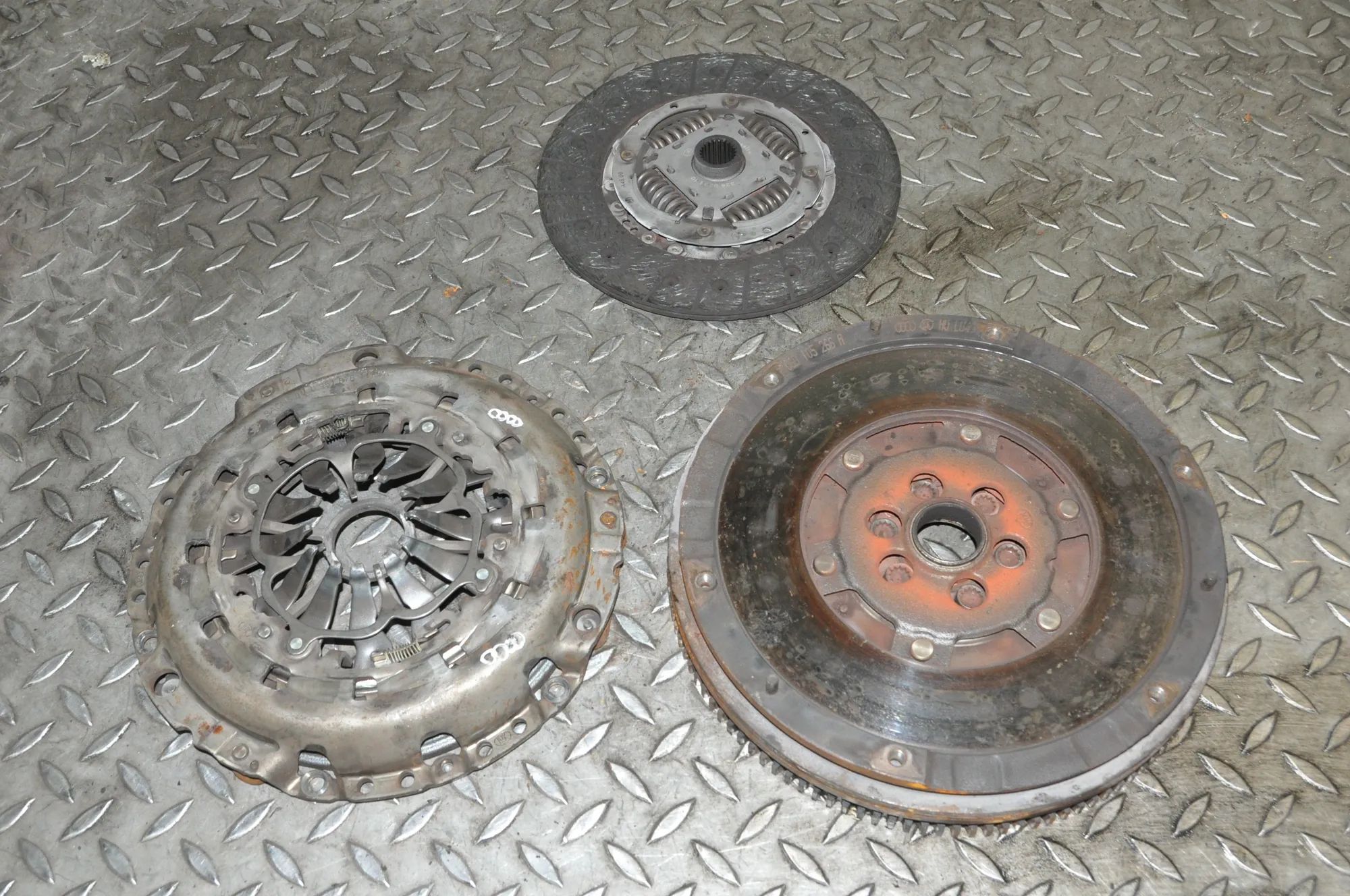 Audi A4 (B7) siduri komplekt Clutch kit — AUDI A4 (8EC, B7) (2004-2008) — 06...