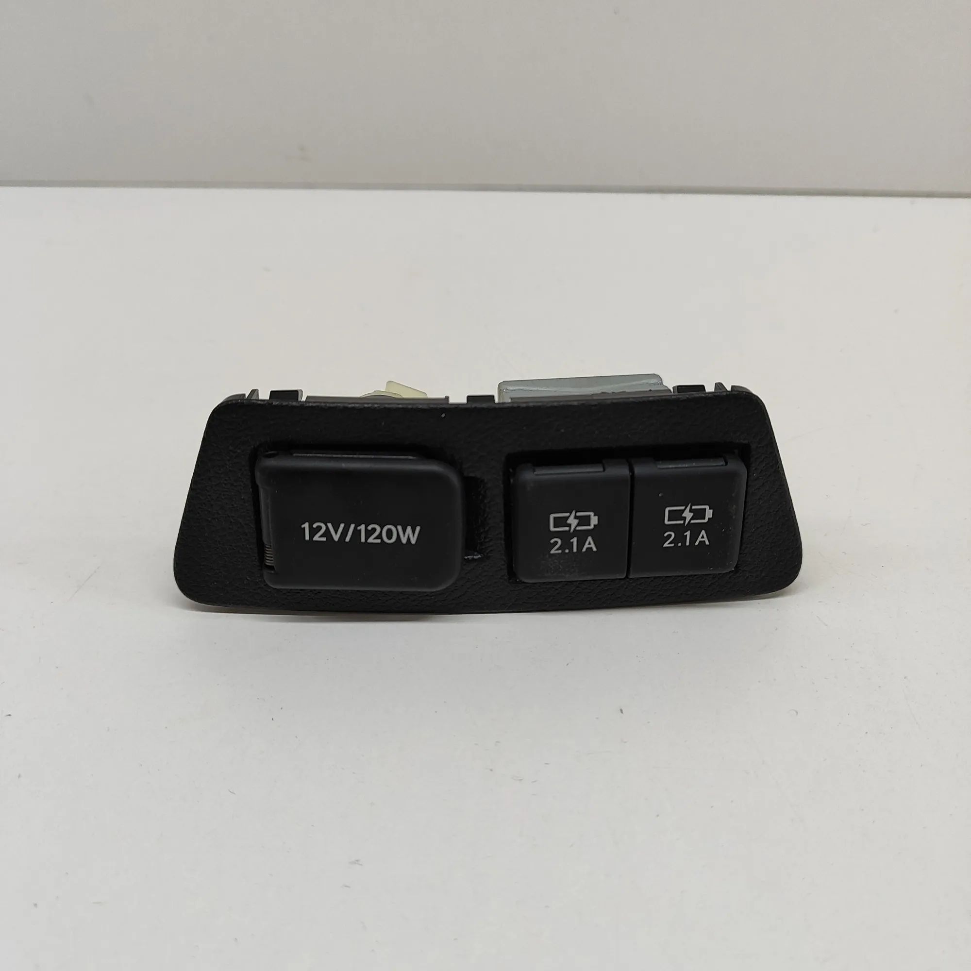 Lexus ES USB USB — LEXUS ES (_Z10_, _A10_, _H10_) (2018-...)...