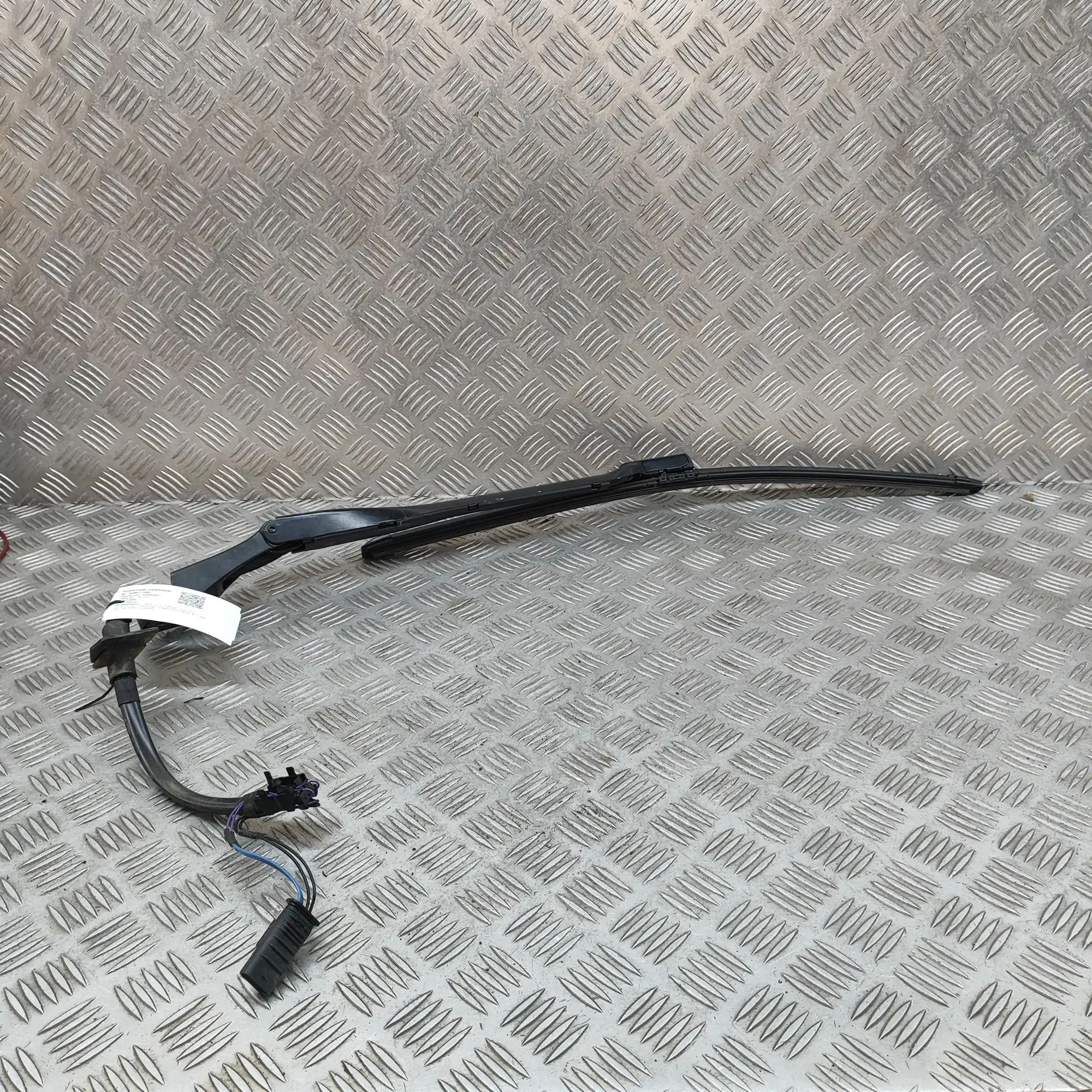 Mercedes-Benz GLS (X167) Front Wiper Arms Front Wiper Arms — MERCEDES BENZ GLS (X167) (20...