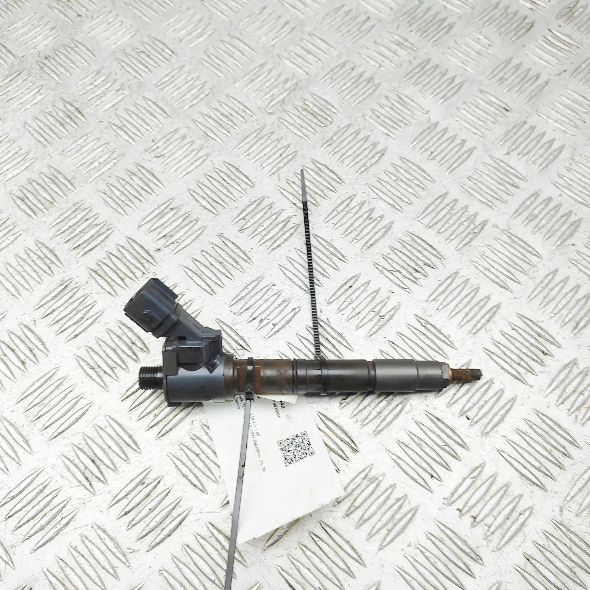 Volvo V40 Fuel Injector Fuel injector — VOLVO V40 (Hatchback) (2012-201...