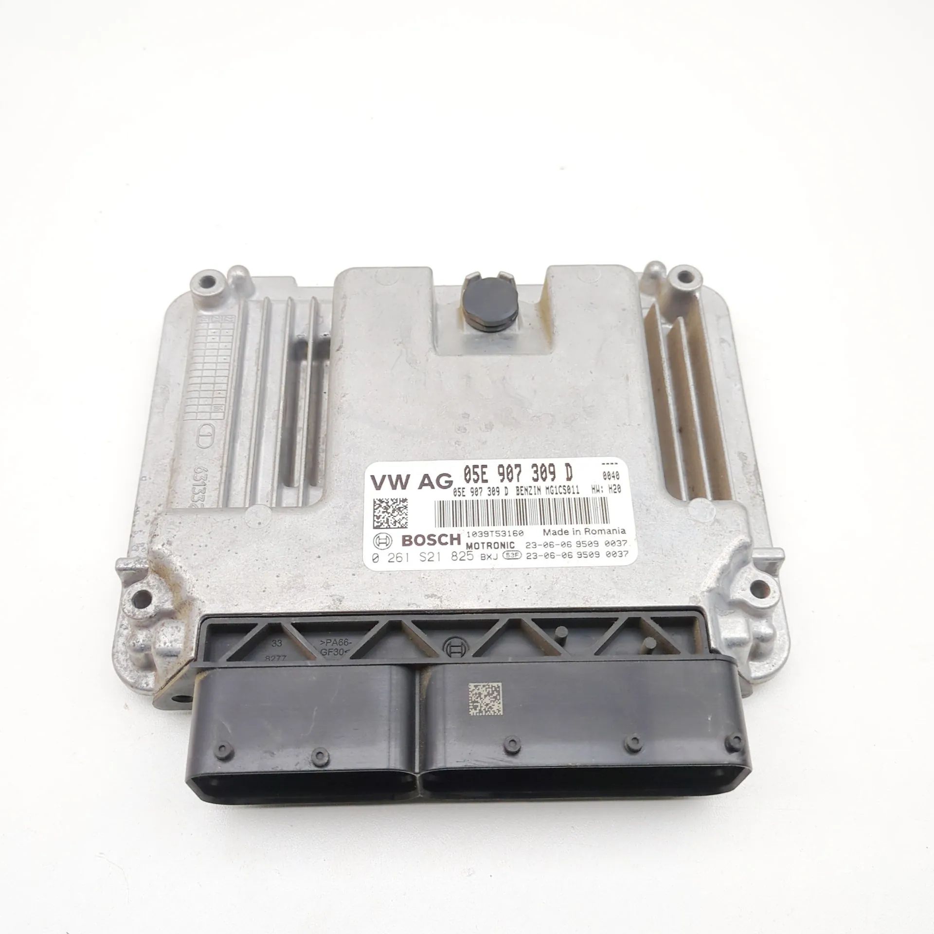 Skoda Octavia Engine Control Unit Engine Control Unit — SKODA OCTAVIA (IV Combi N...